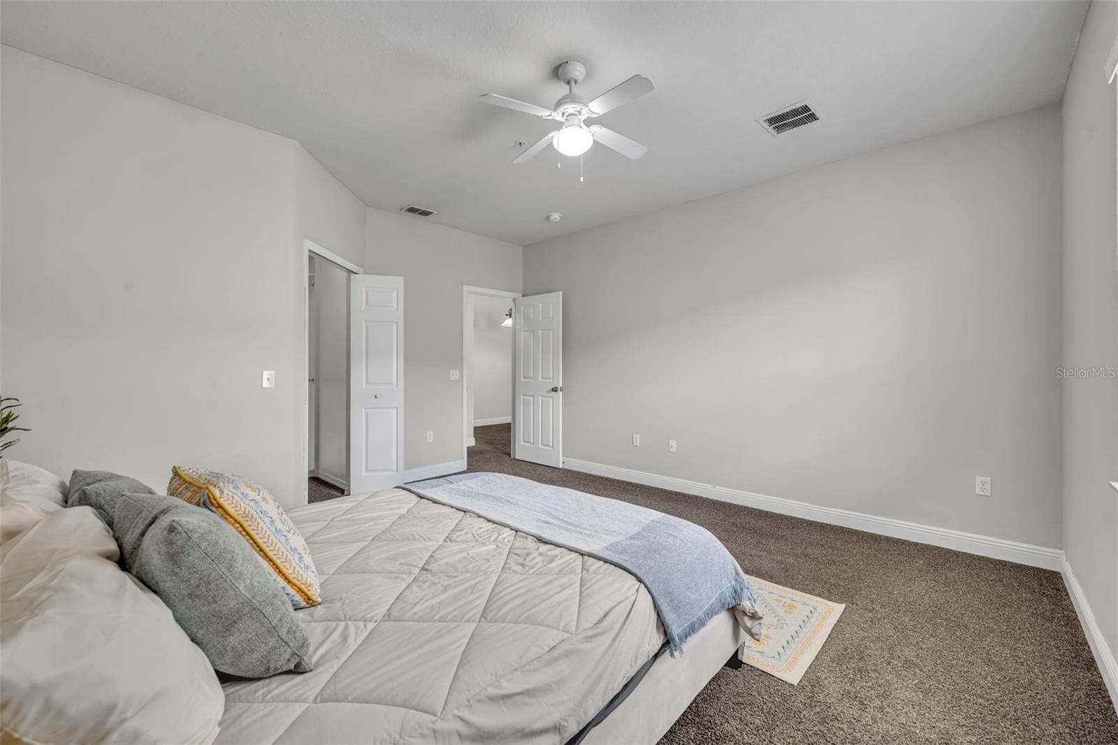 200 SOUTHERN PECAN CIRCLE #206, WINTER GARDEN, FL, 34787