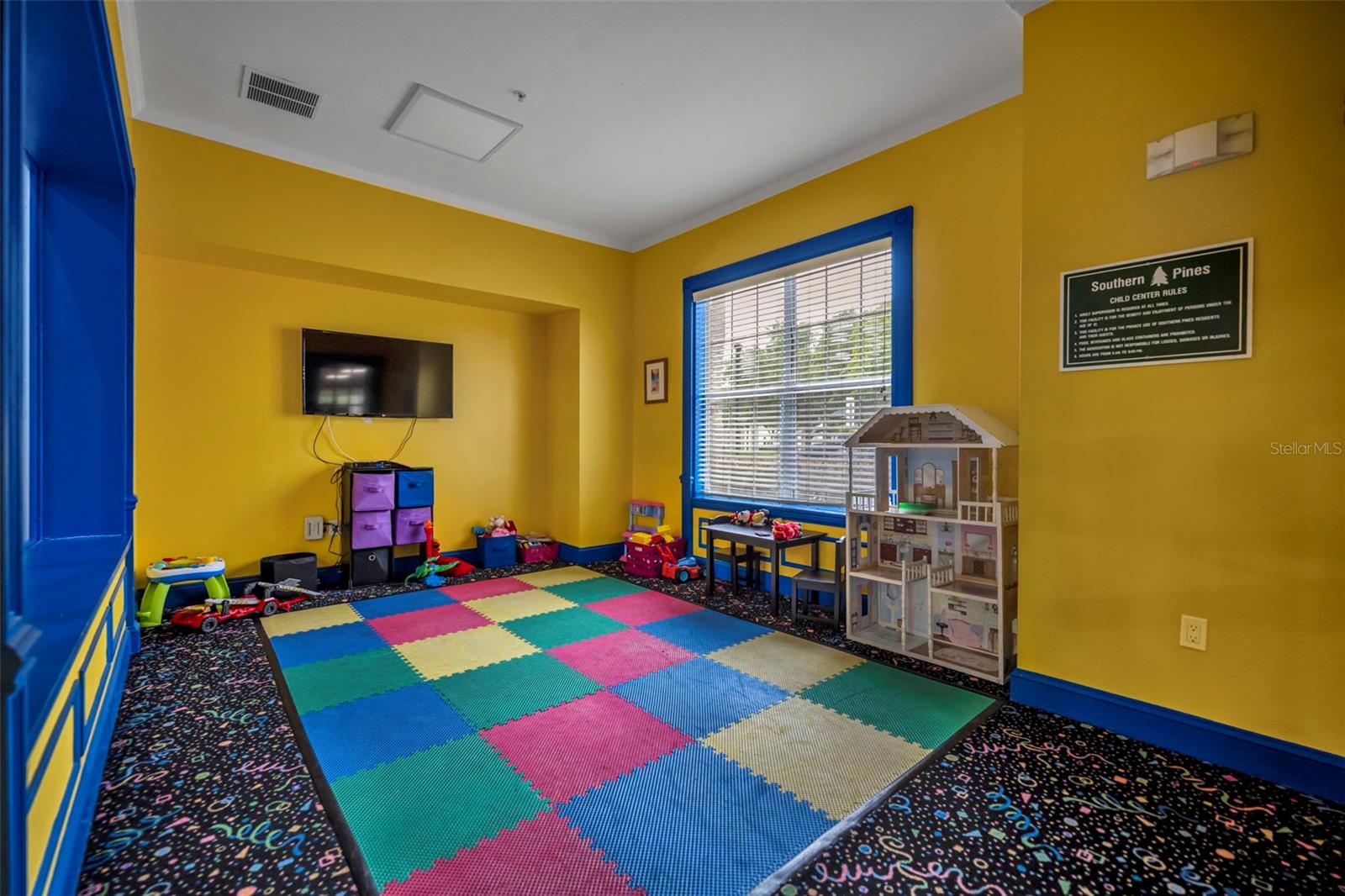200 SOUTHERN PECAN CIRCLE #206, WINTER GARDEN, FL, 34787