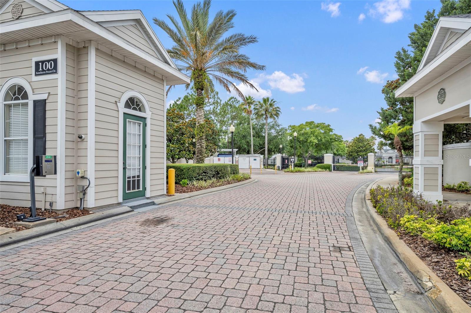 200 SOUTHERN PECAN CIRCLE #206, WINTER GARDEN, FL, 34787