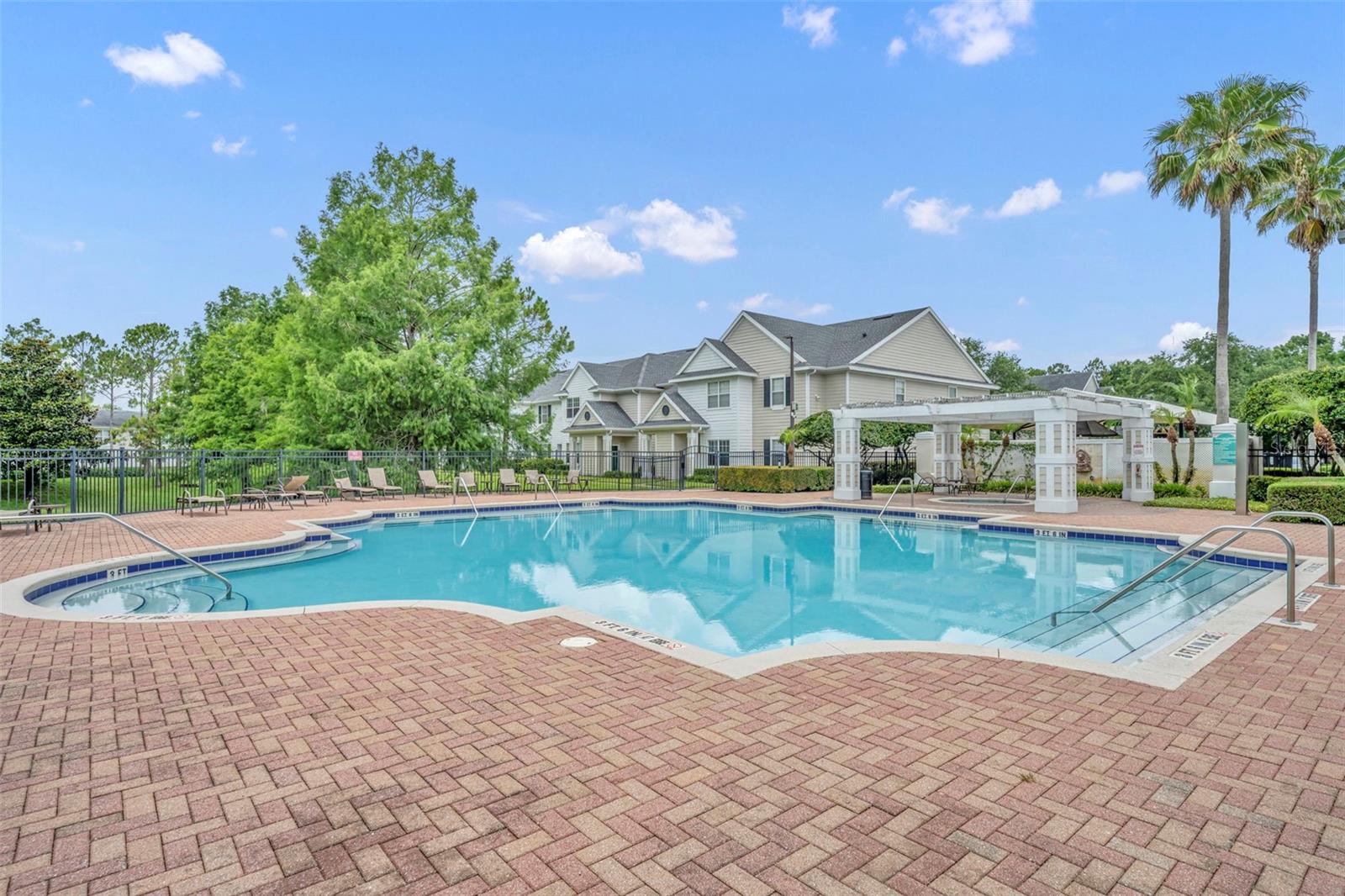 200 SOUTHERN PECAN CIRCLE #206, WINTER GARDEN, FL, 34787