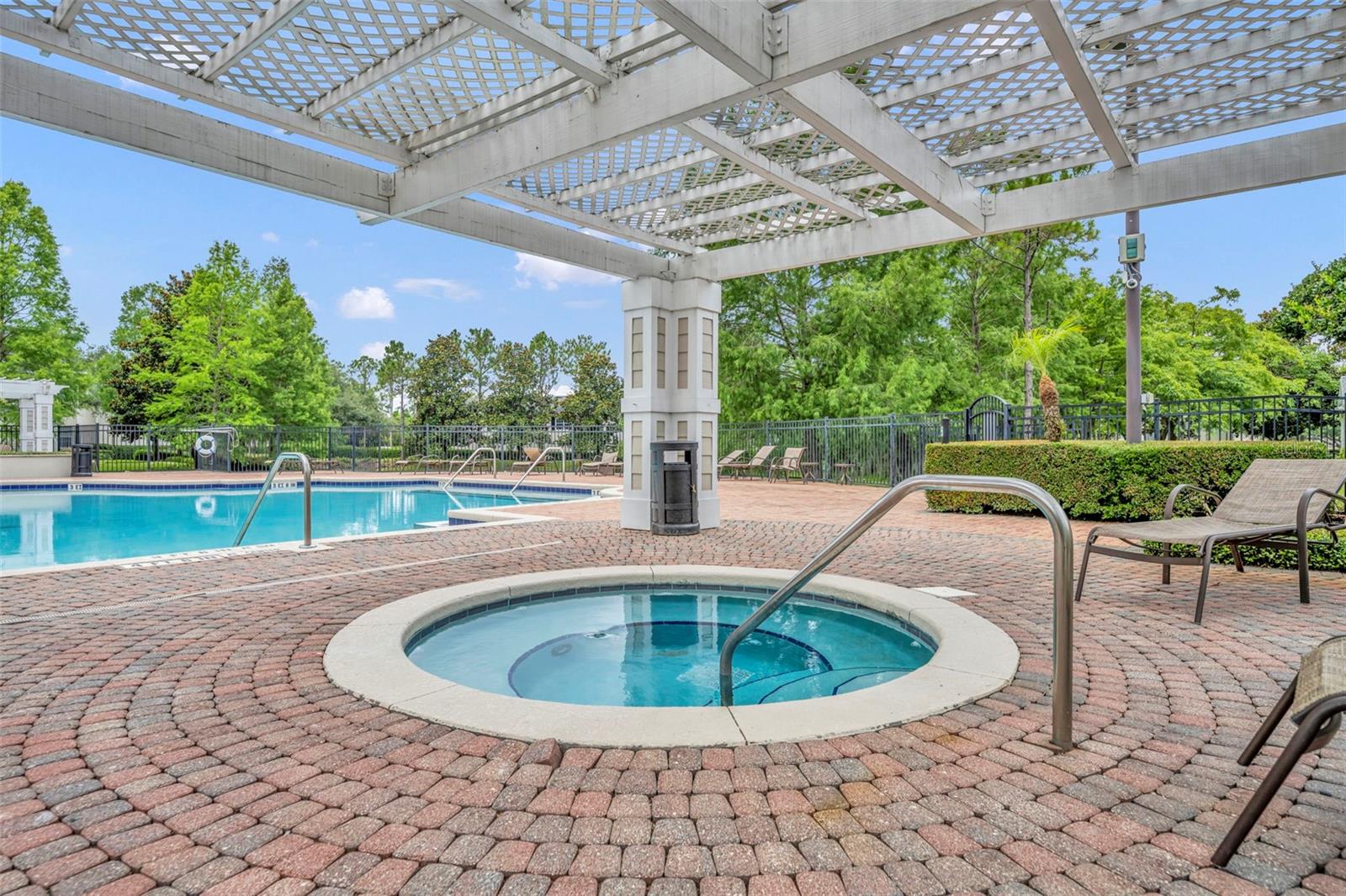 200 SOUTHERN PECAN CIRCLE #206, WINTER GARDEN, FL, 34787