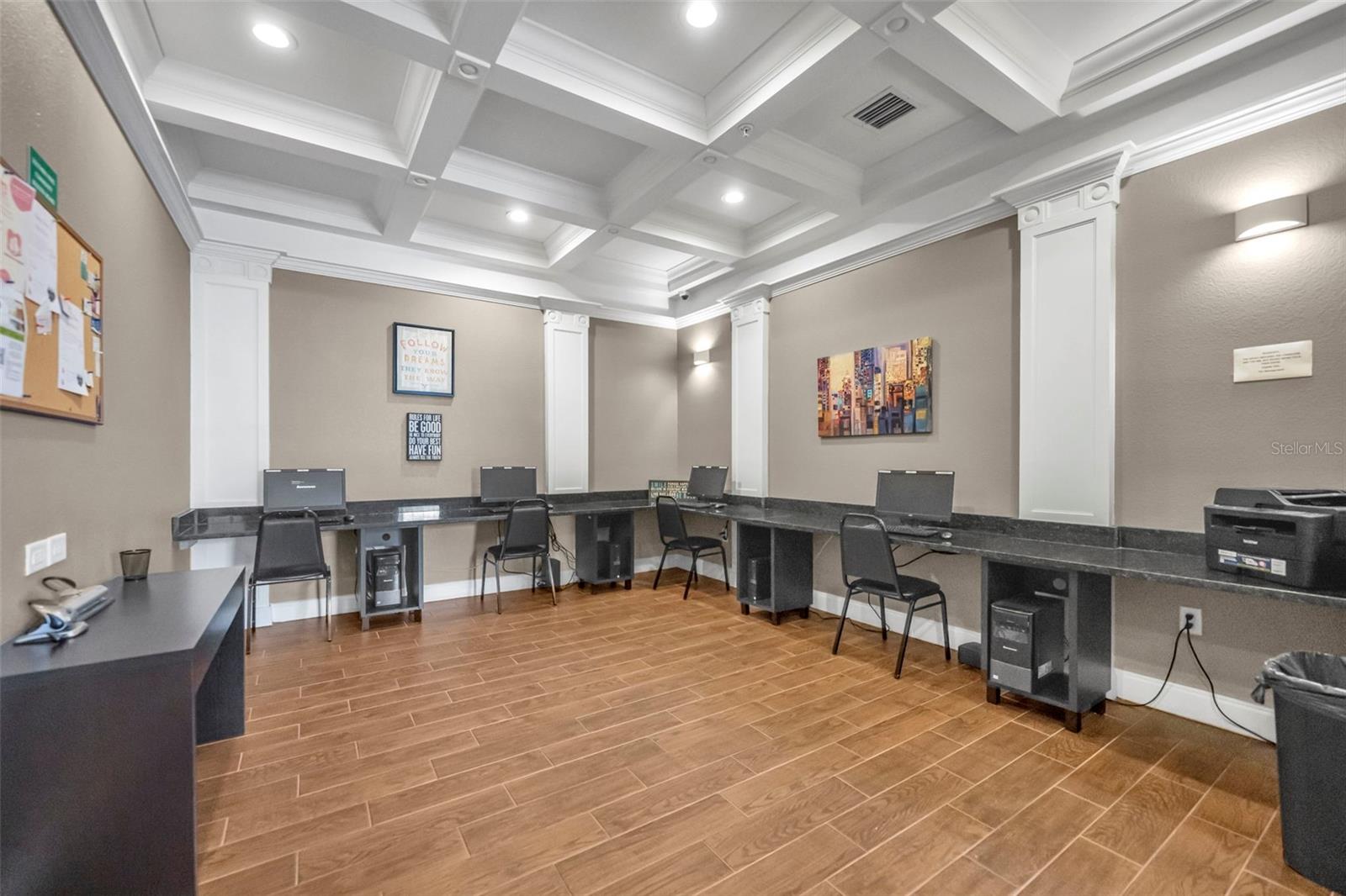 200 SOUTHERN PECAN CIRCLE #206, WINTER GARDEN, FL, 34787