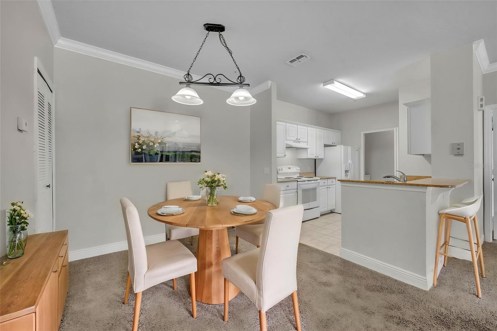 200 SOUTHERN PECAN CIRCLE #206, WINTER GARDEN, FL, 34787