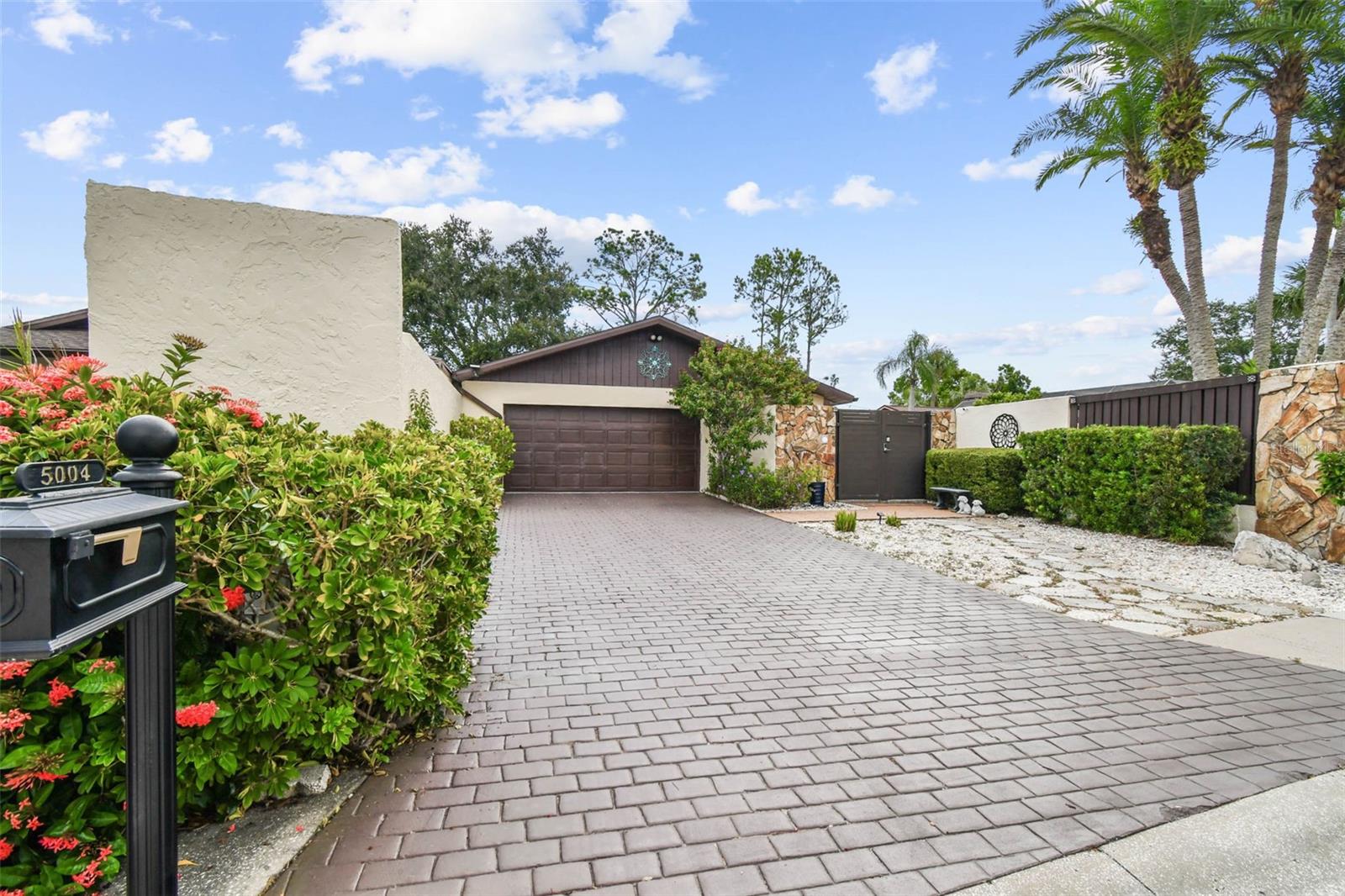 5004 PALOMA DR, TAMPA, FL, 33624
