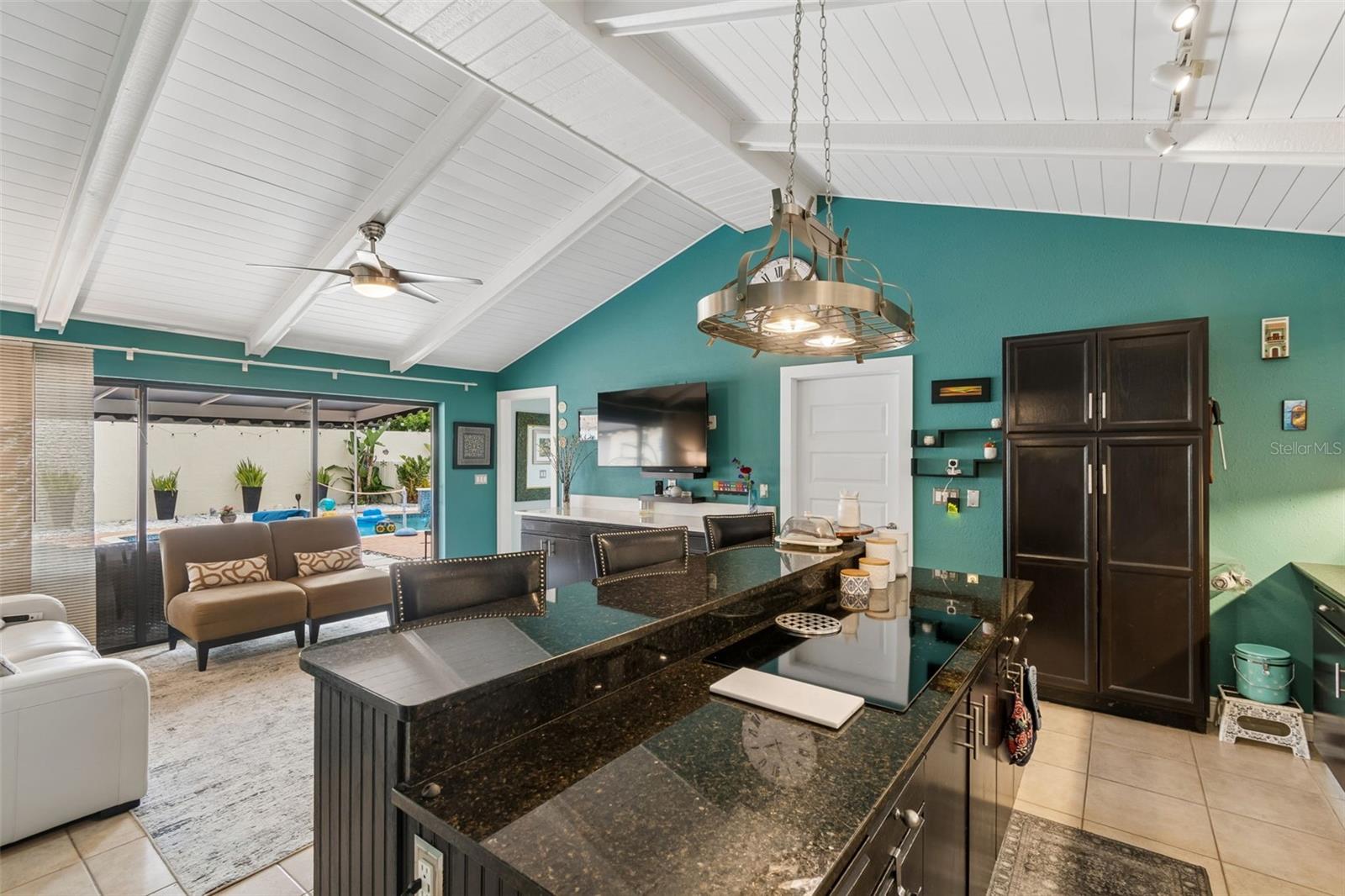 5004 PALOMA DR, TAMPA, FL, 33624