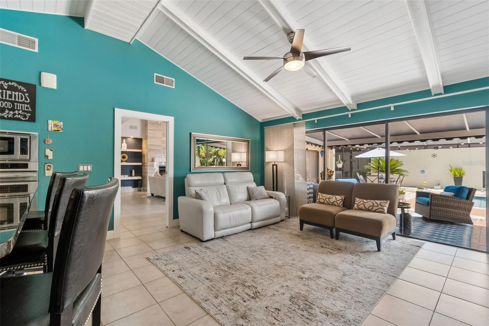 5004 PALOMA DR, TAMPA, FL, 33624