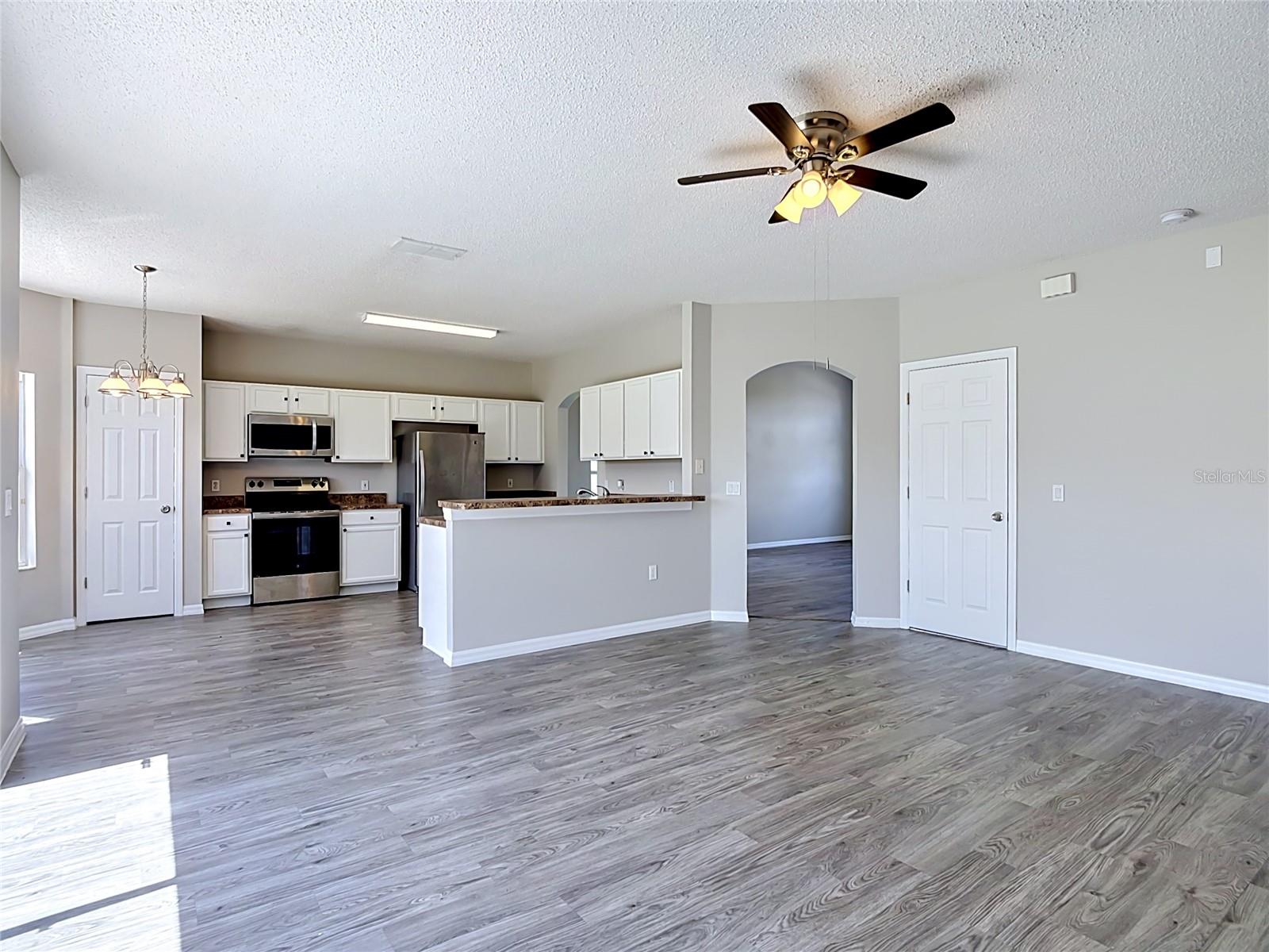1118 LIBERTY HALL DR, KISSIMMEE, FL, 34746