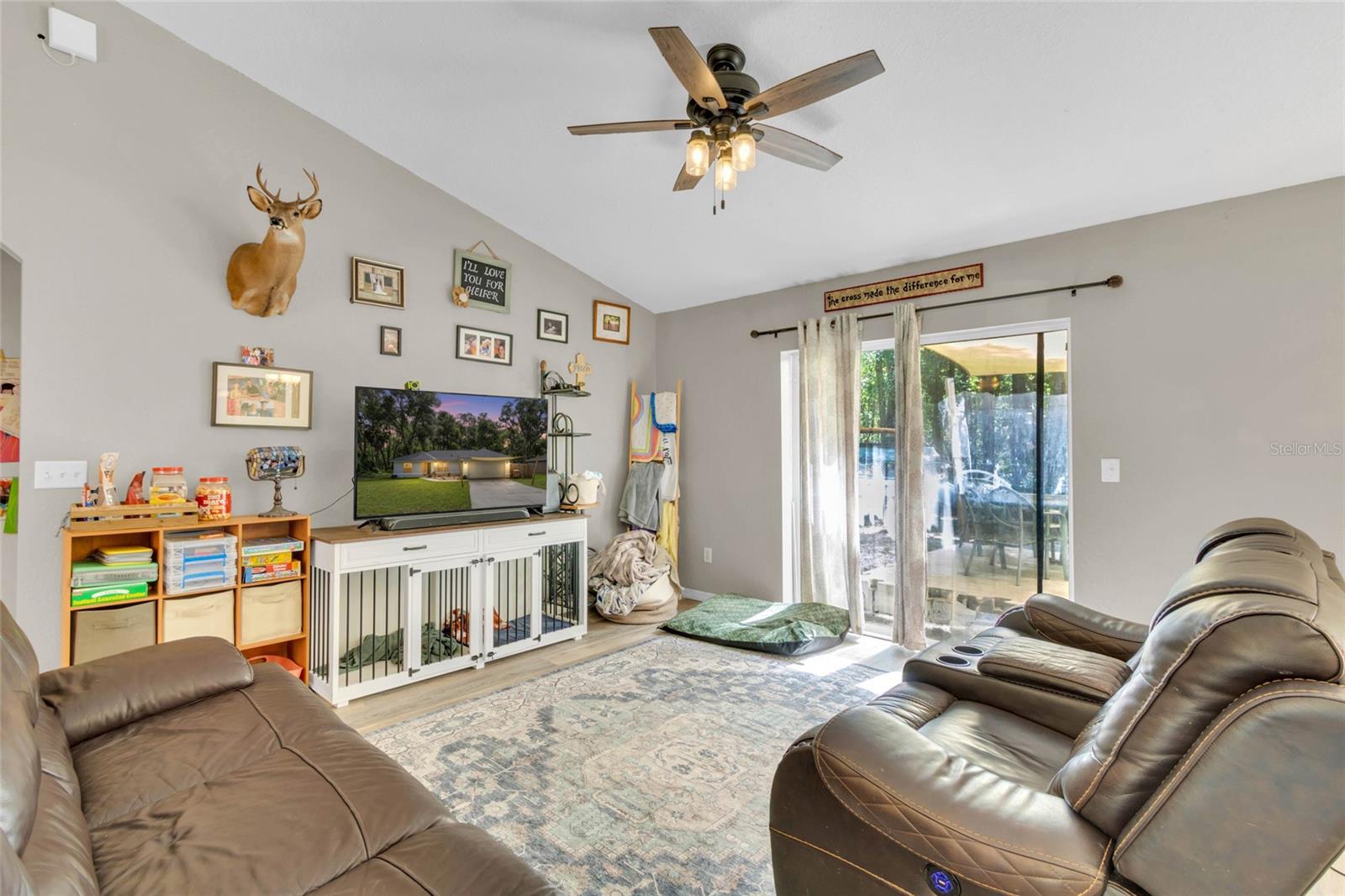 9 SEQUOIA LOOP LN, OCKLAWAHA, FL, 32179