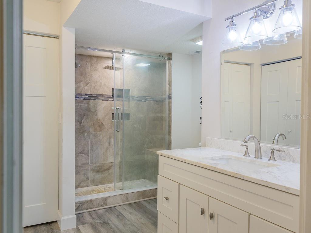 193 PINENEEDLE DR, BRADENTON, FL, 34210