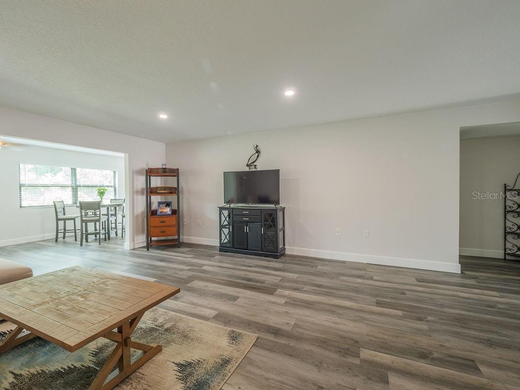 193 PINENEEDLE DR, BRADENTON, FL, 34210
