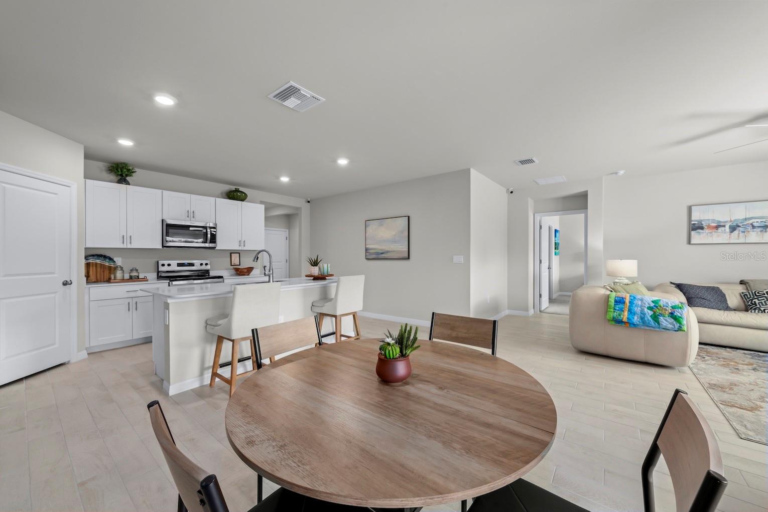 1422 POWELL VALLEY DR, PORT CHARLOTTE, FL, 33953