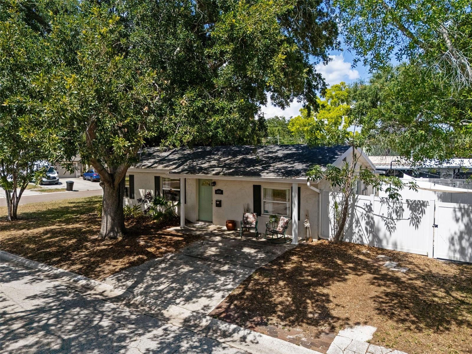 6737 LAUREL ST N, ST PETERSBURG, FL, 33702