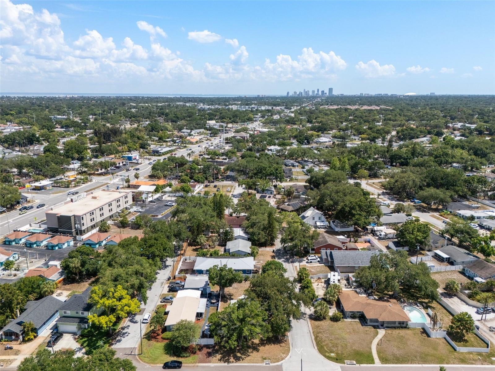 6737 LAUREL ST N, ST PETERSBURG, FL, 33702