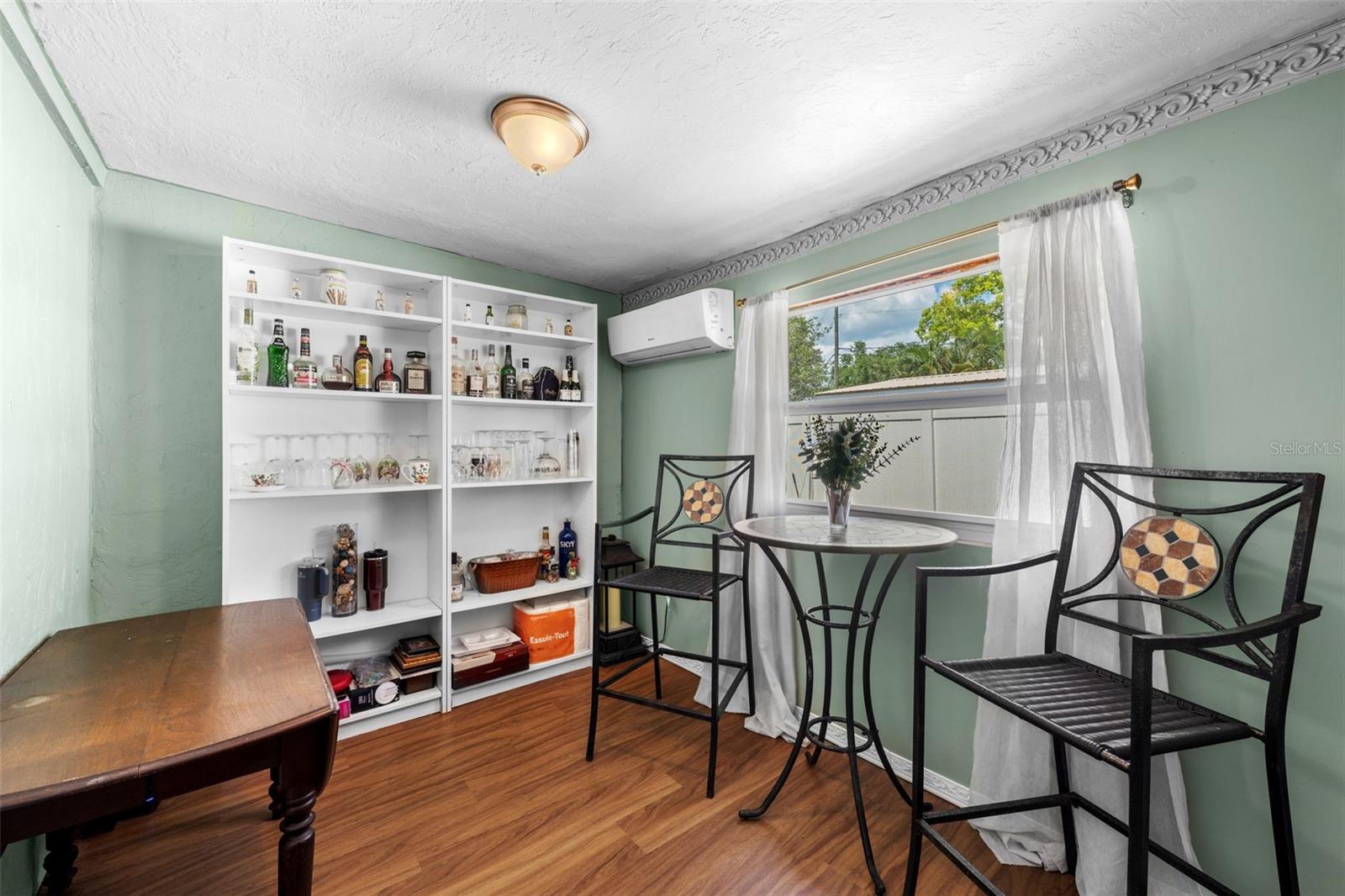 6737 LAUREL ST N, ST PETERSBURG, FL, 33702