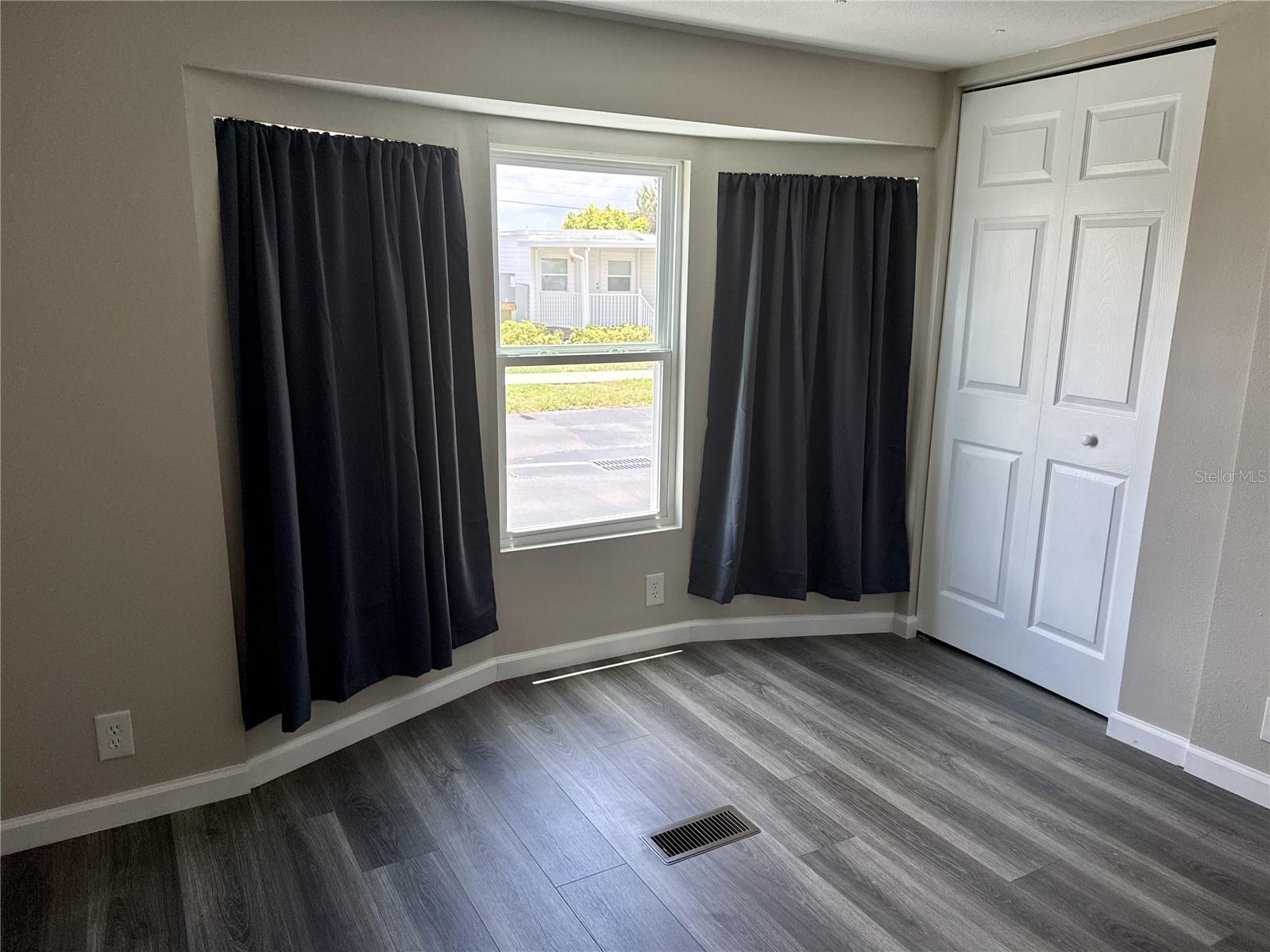 217 MOUNT PINEY AVE NE #286, ST PETERSBURG, FL, 33702
