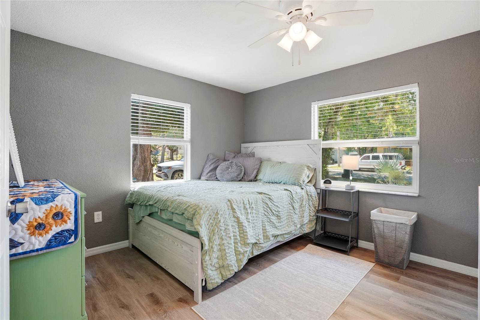 1512 E HANNA AVE, TAMPA, FL, 33610