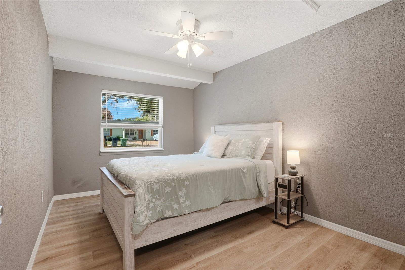 1512 E HANNA AVE, TAMPA, FL, 33610