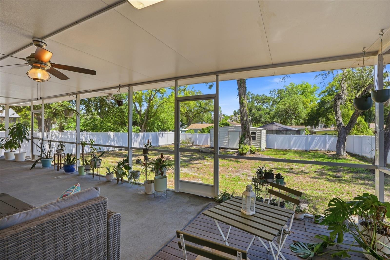 1512 E HANNA AVE, TAMPA, FL, 33610