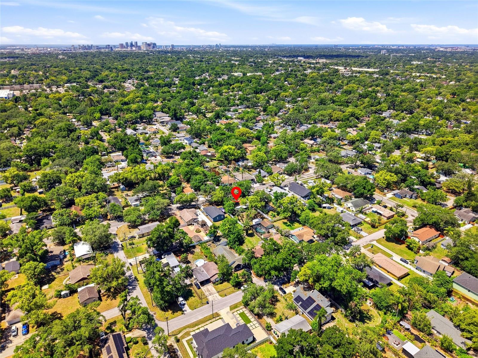 1512 E HANNA AVE, TAMPA, FL, 33610