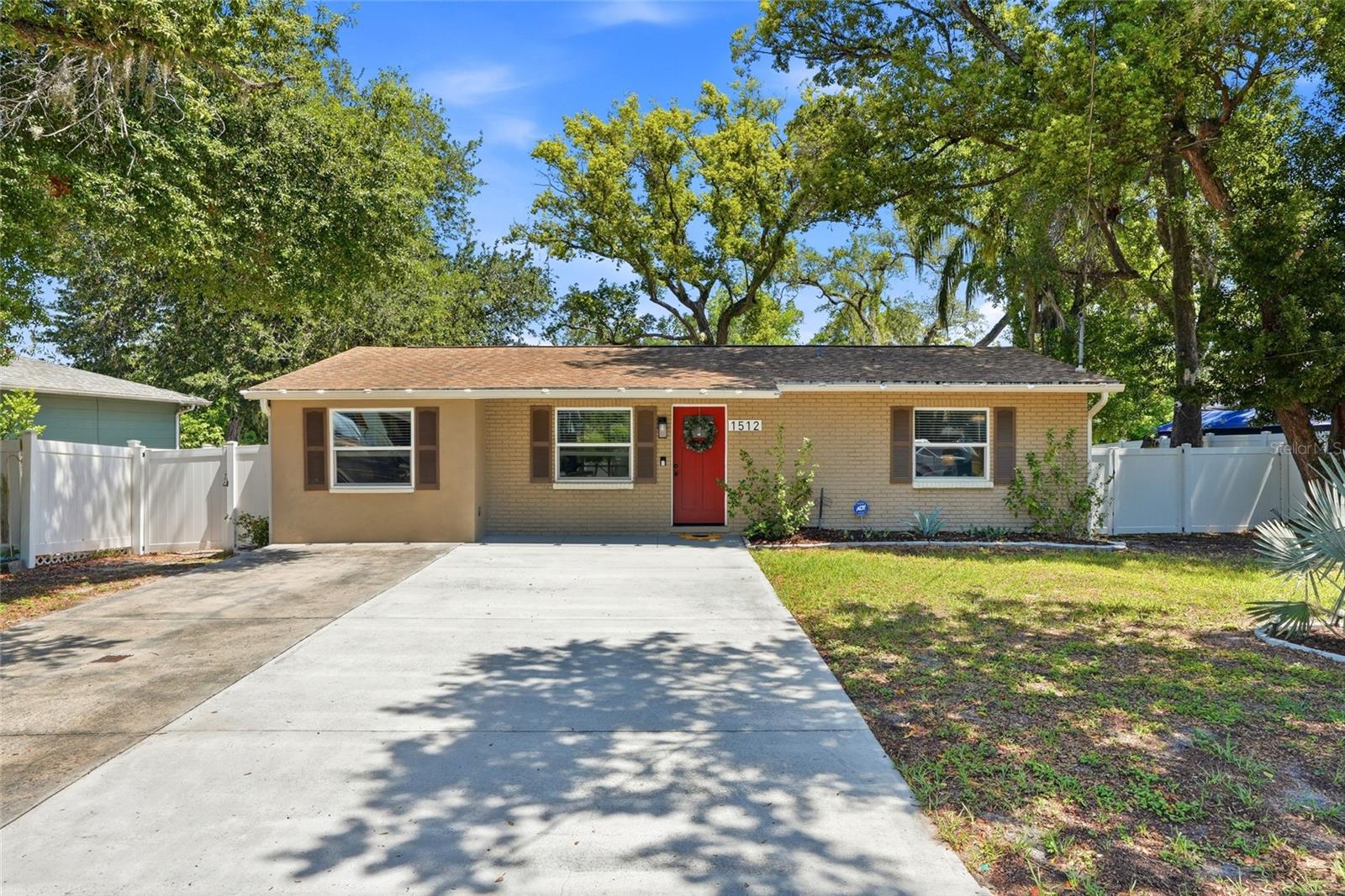 1512 E HANNA AVE, TAMPA, FL, 33610