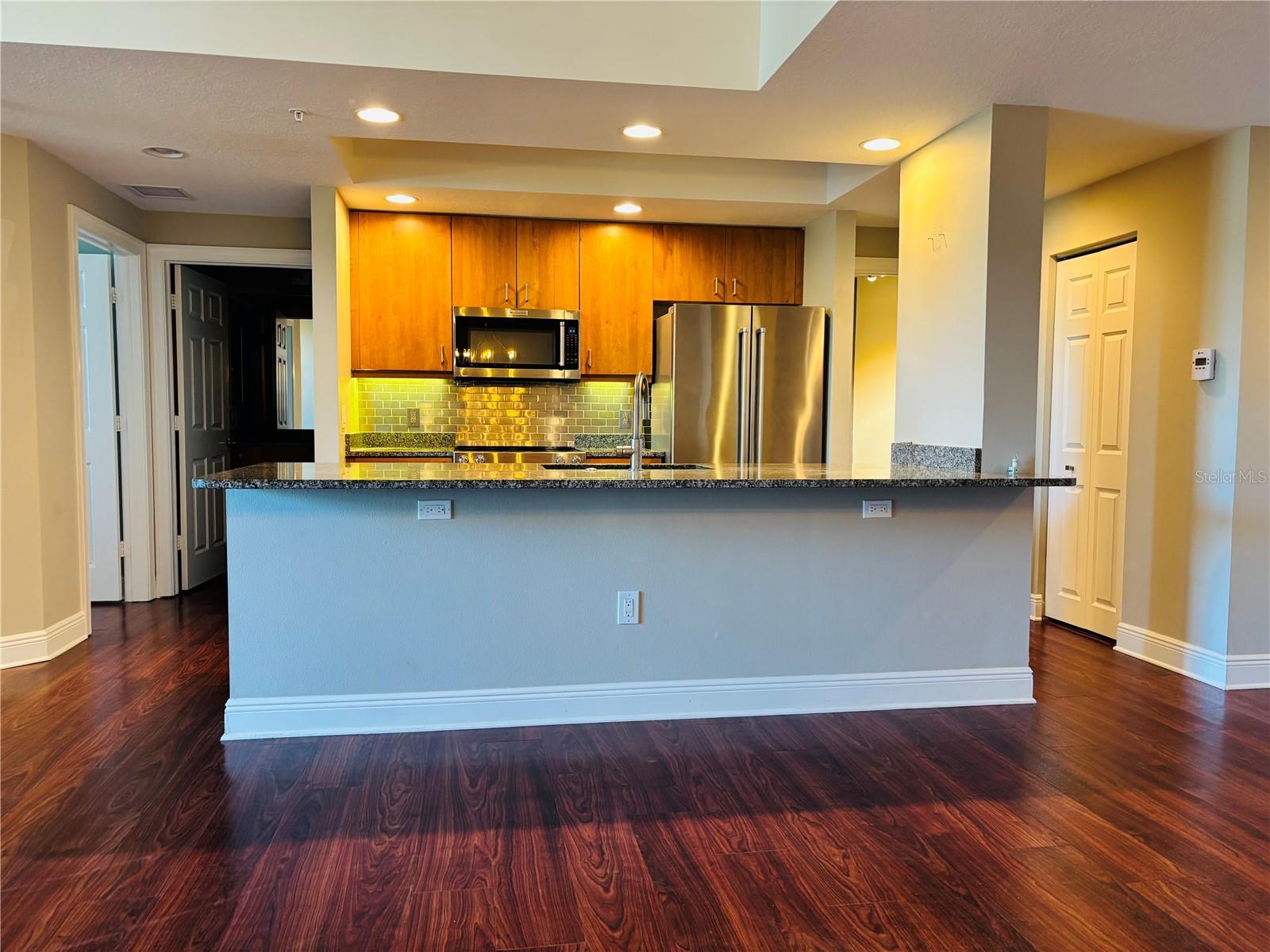 800 N TAMIAMI TRL #211, SARASOTA, FL, 34236