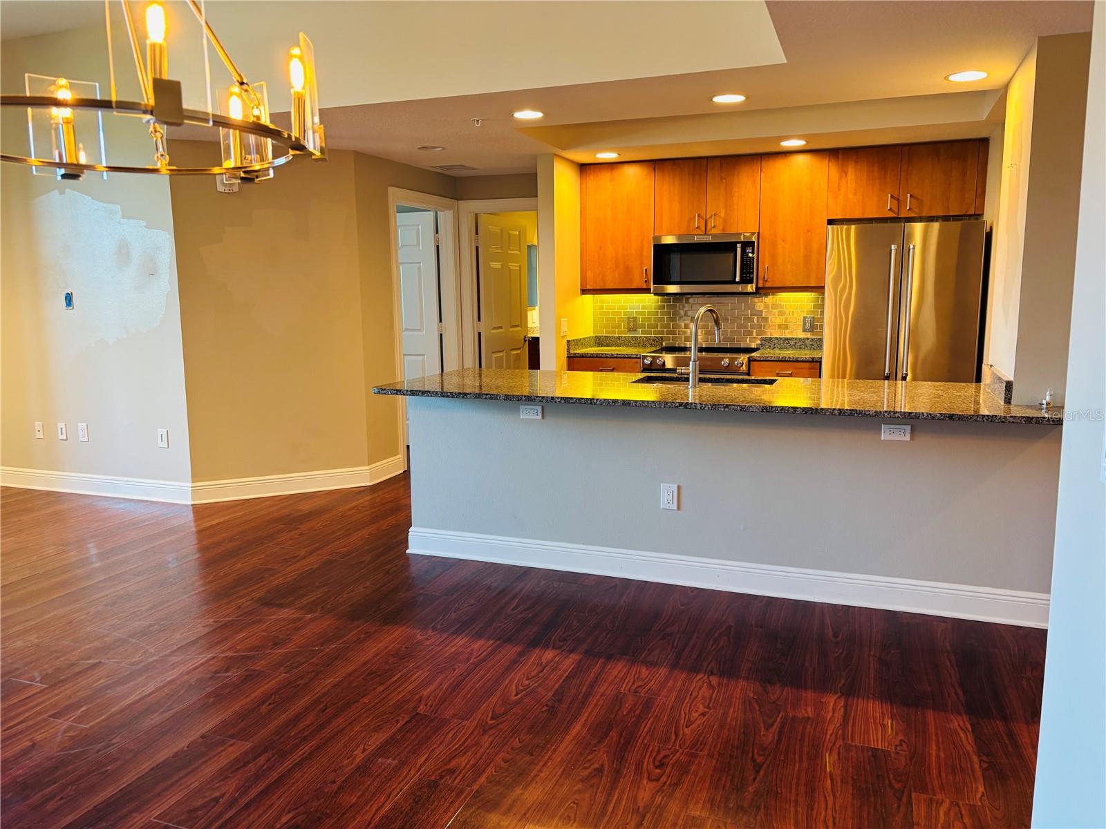 800 N TAMIAMI TRL #211, SARASOTA, FL, 34236