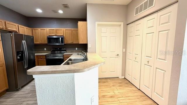 2604 GRAND CENTRAL PKWY #10, ORLANDO, FL, 32839