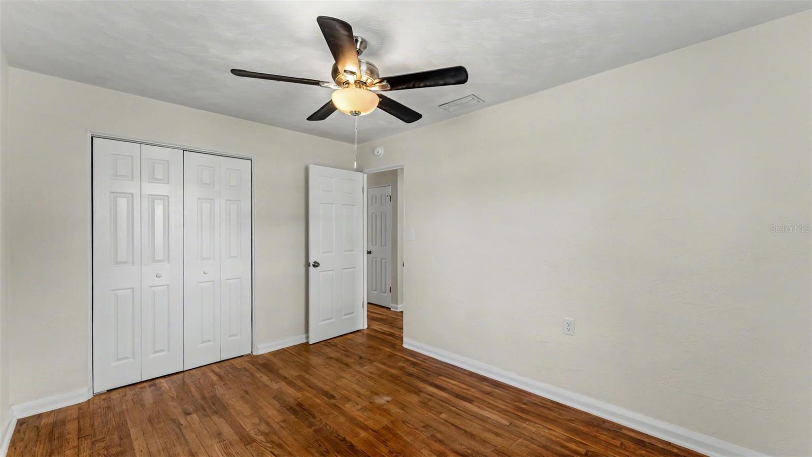 1050 PINE AVE, LAKE WALES, FL, 33853