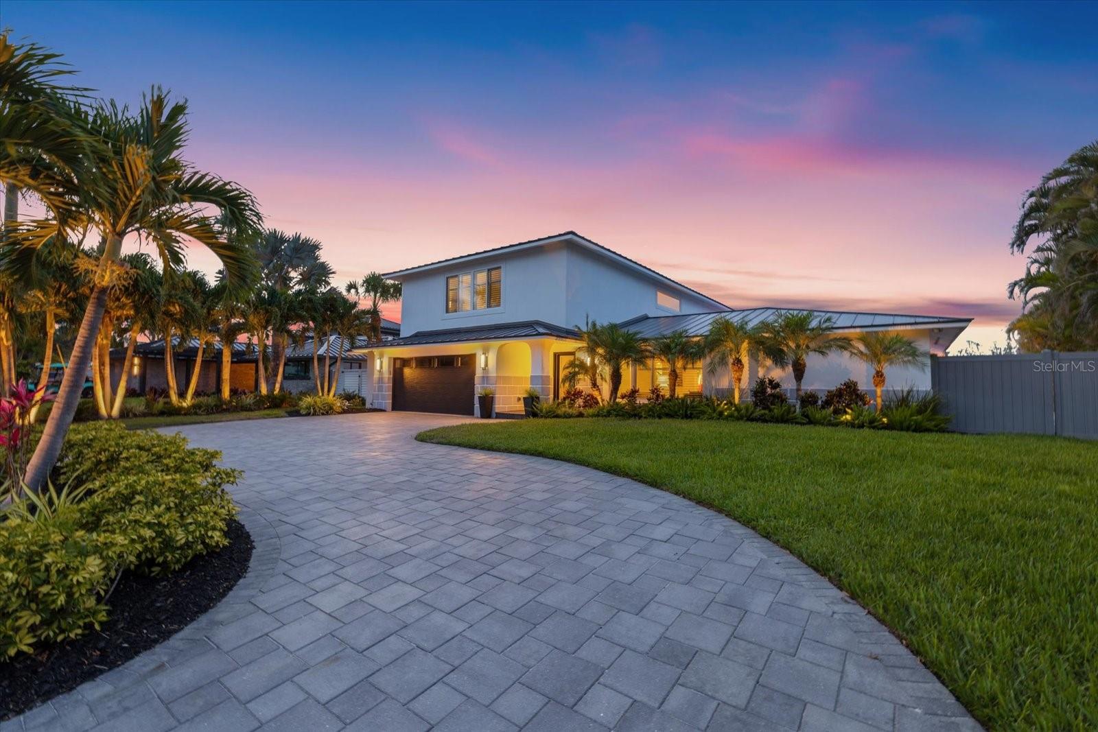 813 IDLEWILD WAY, SARASOTA, FL, 34242