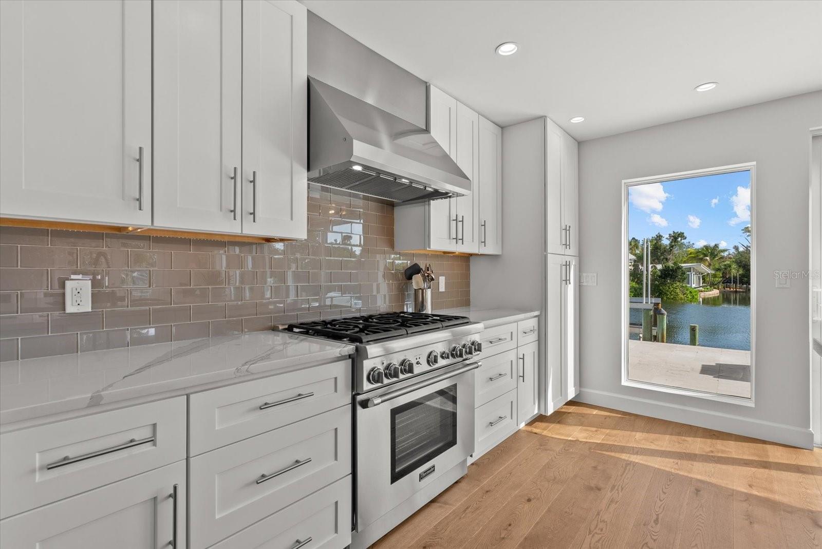 813 IDLEWILD WAY, SARASOTA, FL, 34242