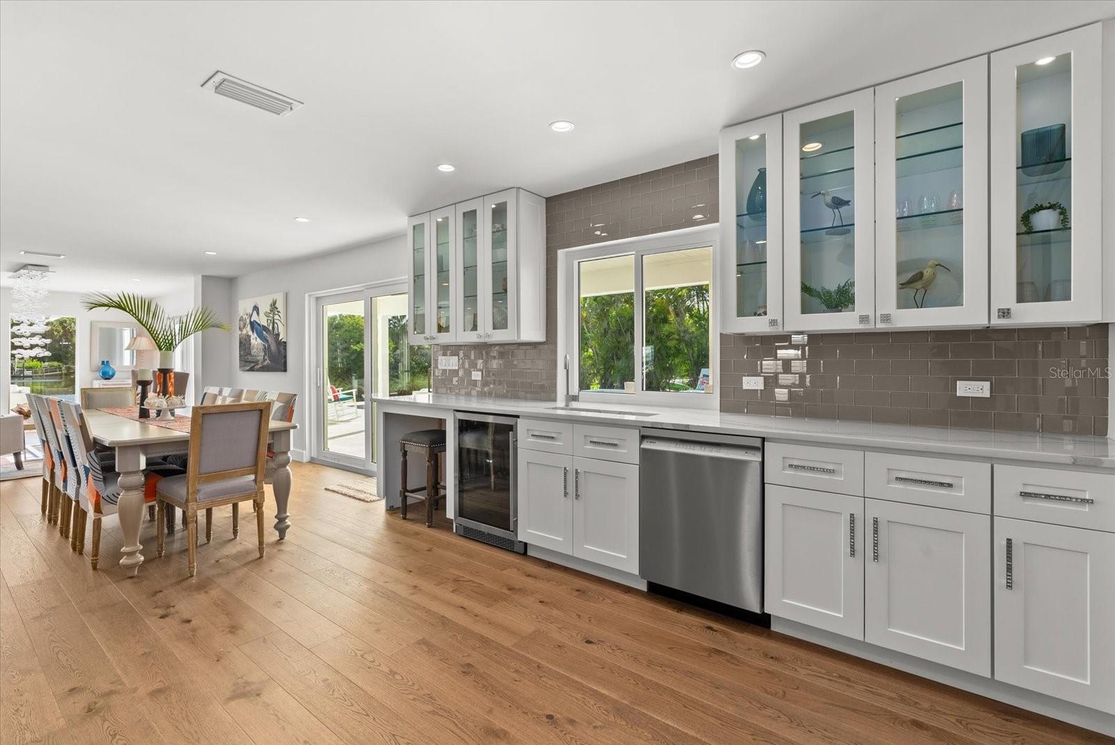 813 IDLEWILD WAY, SARASOTA, FL, 34242