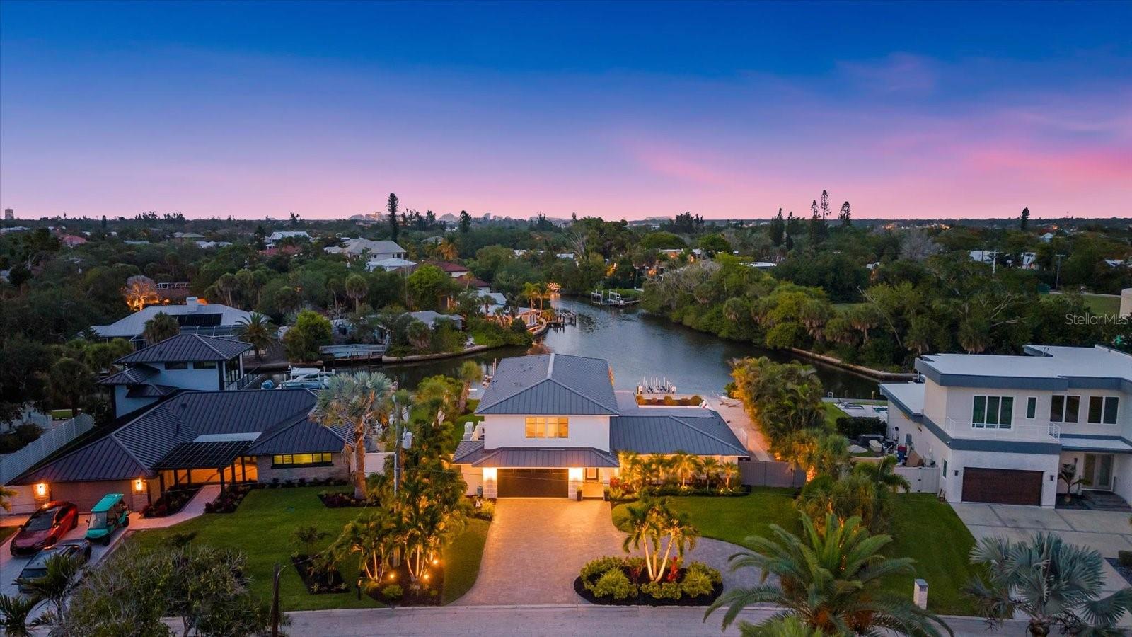 813 IDLEWILD WAY, SARASOTA, FL, 34242