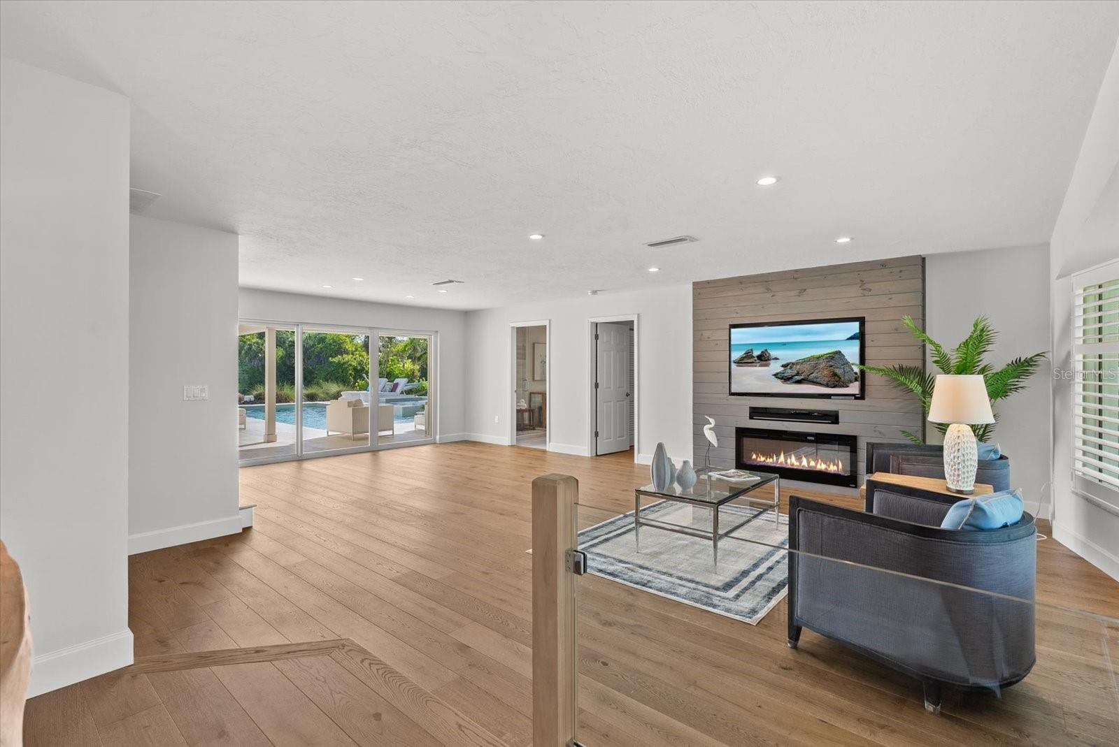 813 IDLEWILD WAY, SARASOTA, FL, 34242