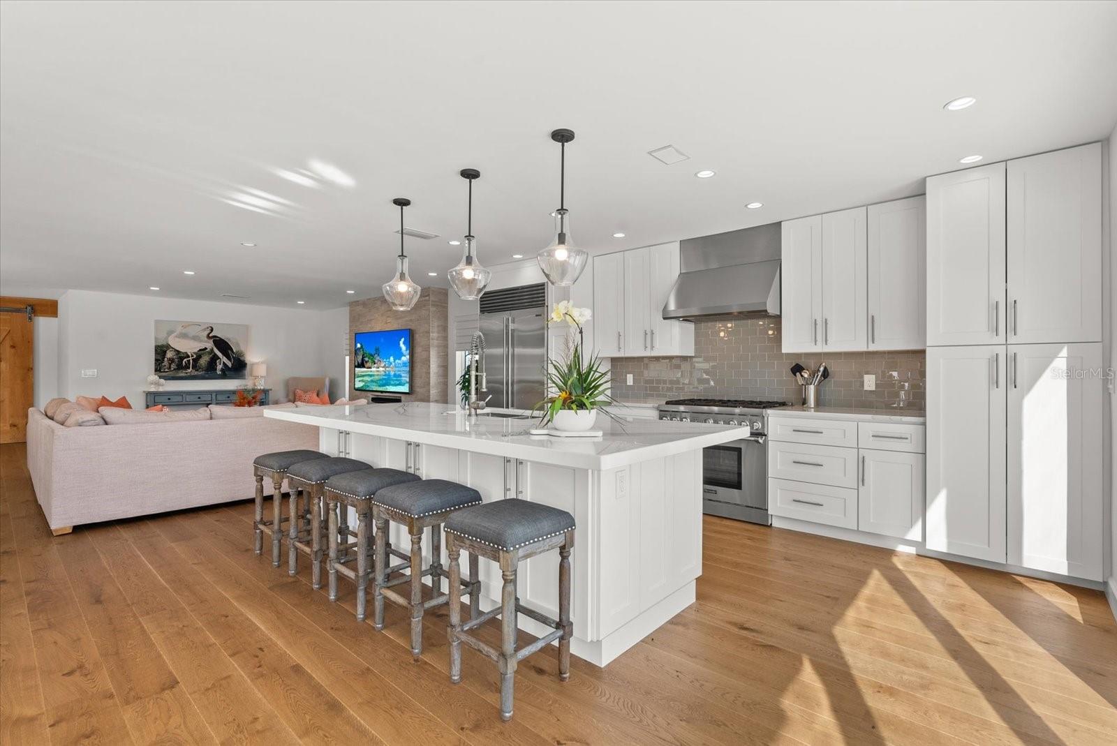 813 IDLEWILD WAY, SARASOTA, FL, 34242