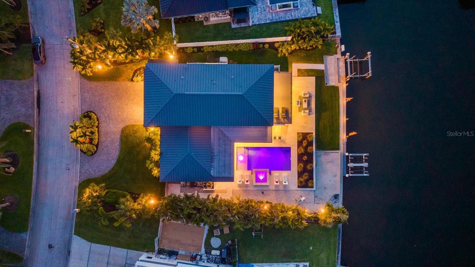 813 IDLEWILD WAY, SARASOTA, FL, 34242