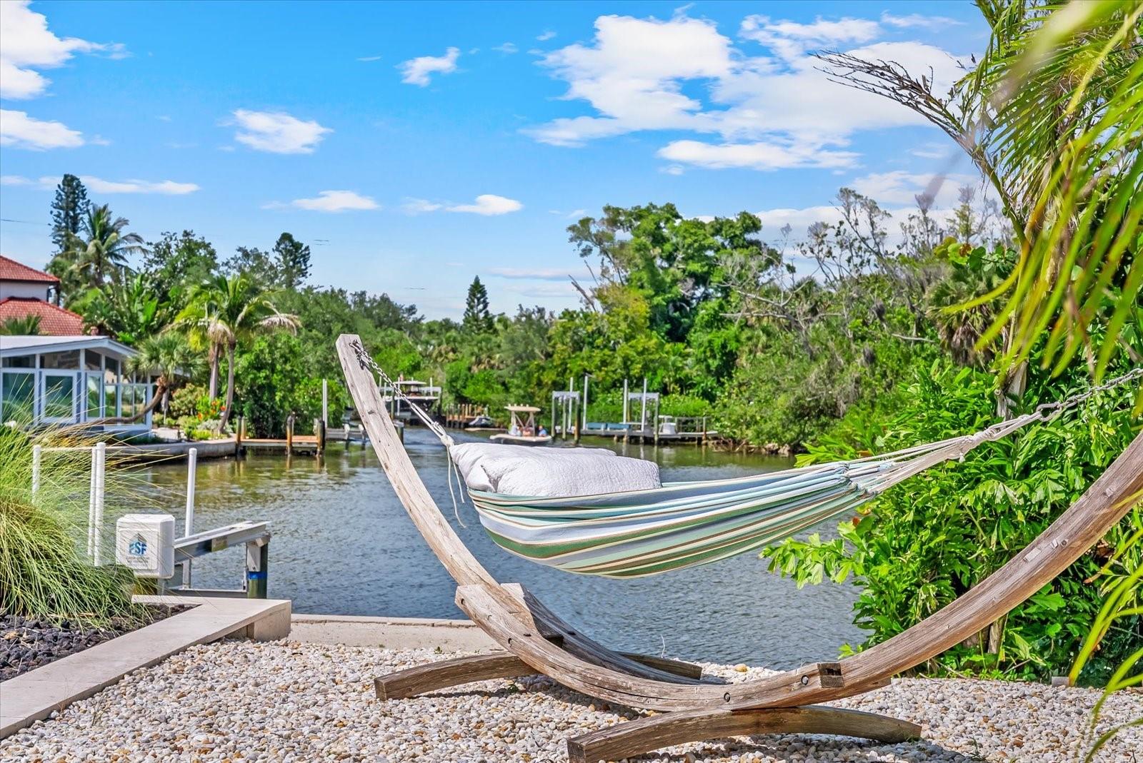 813 IDLEWILD WAY, SARASOTA, FL, 34242