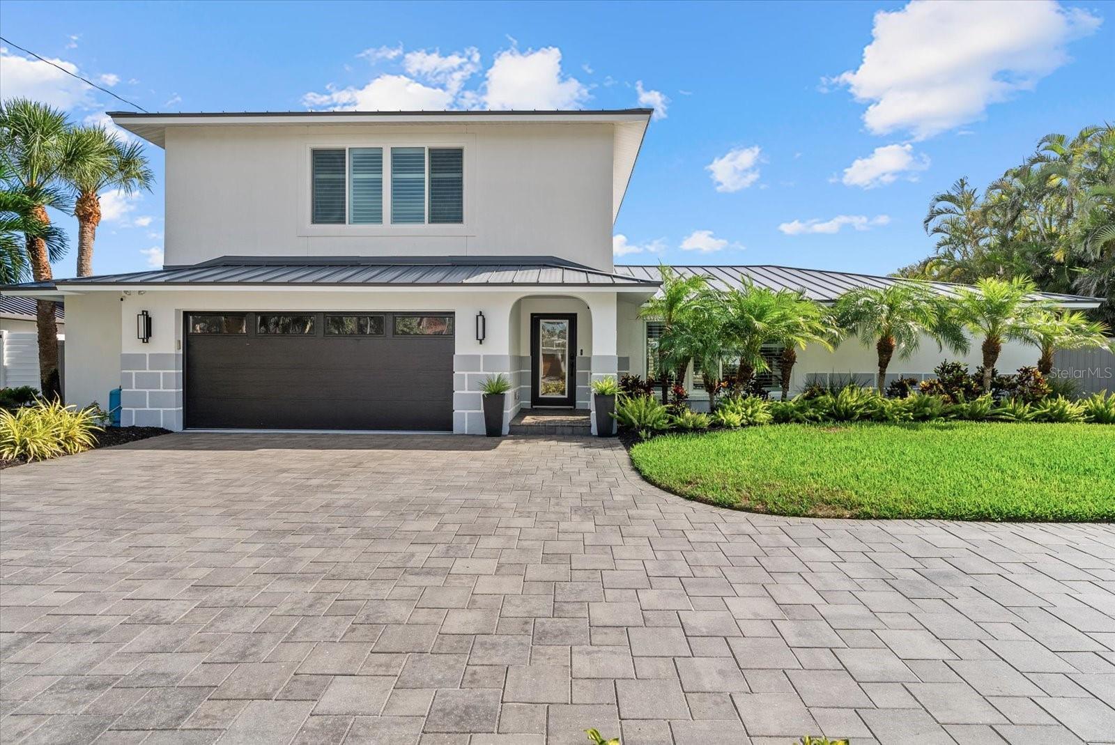 813 IDLEWILD WAY, SARASOTA, FL, 34242
