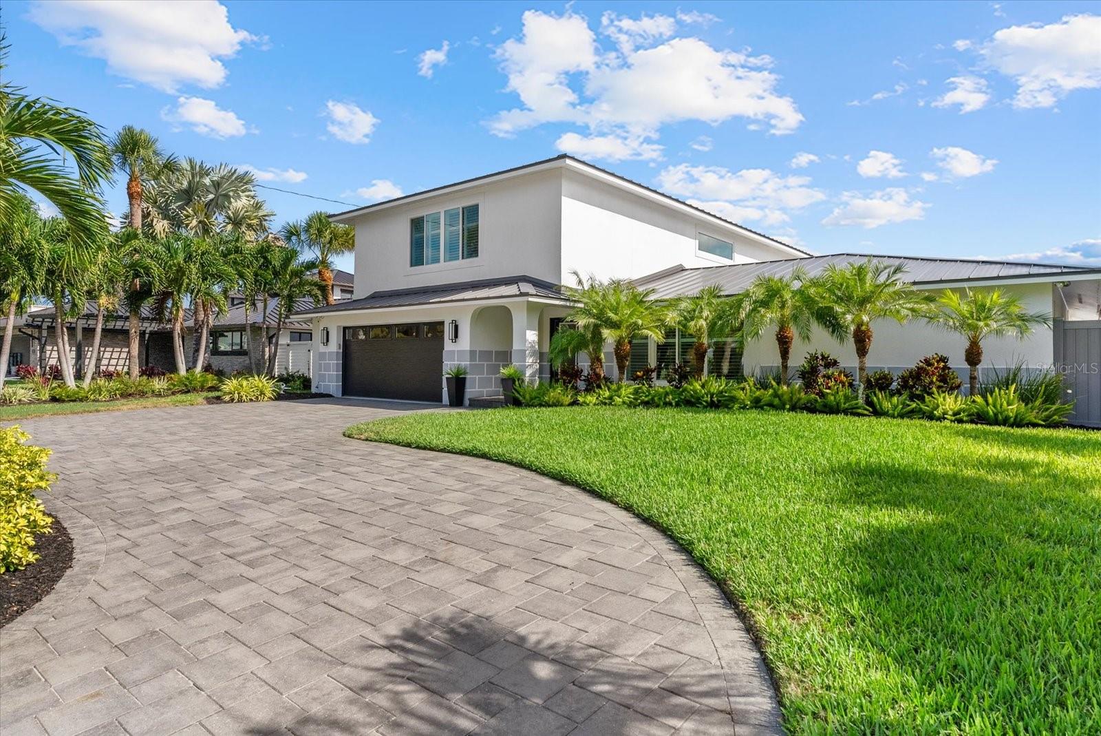 813 IDLEWILD WAY, SARASOTA, FL, 34242