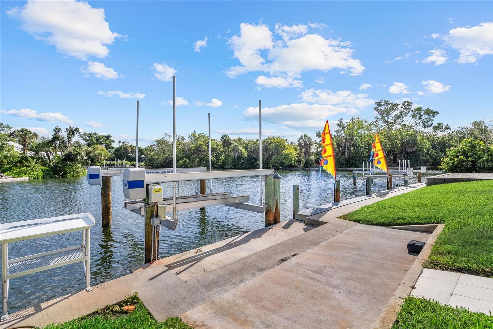 813 IDLEWILD WAY, SARASOTA, FL, 34242