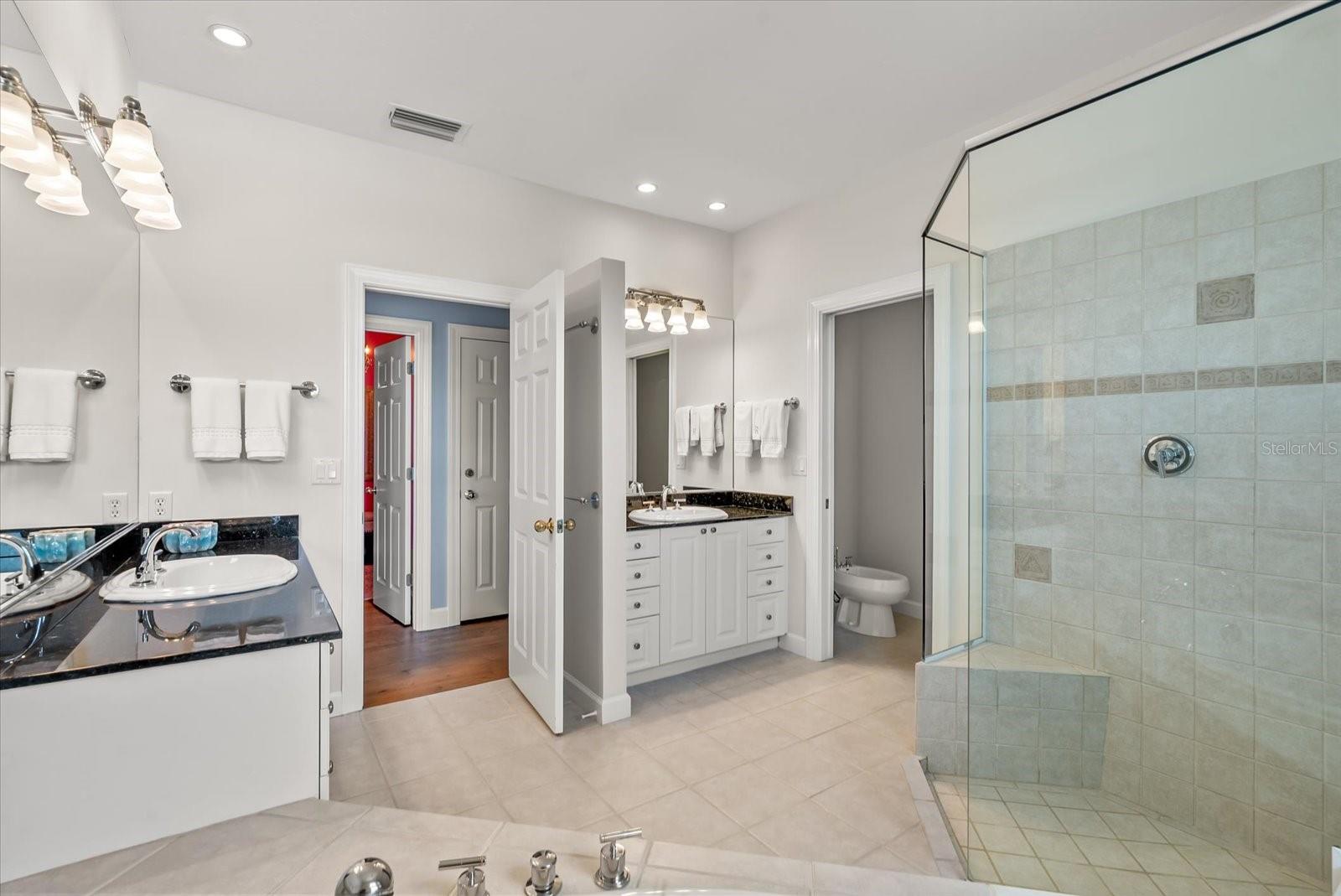 813 IDLEWILD WAY, SARASOTA, FL, 34242