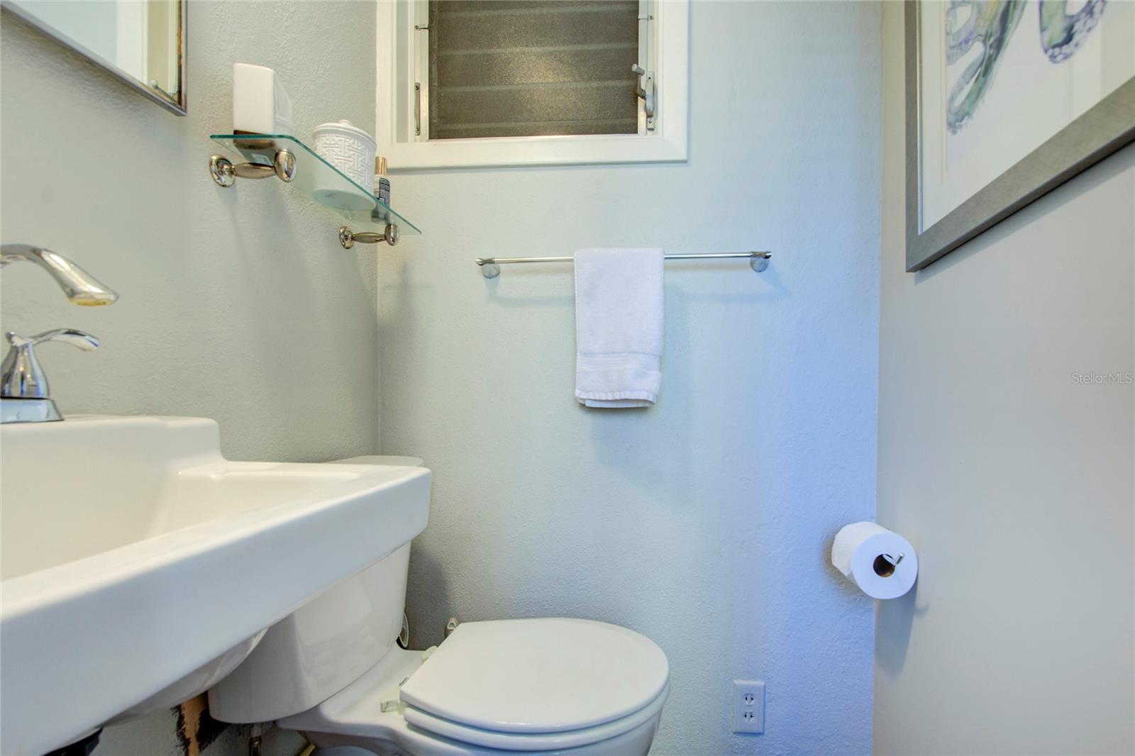 130 4TH AVE N #610, ST PETERSBURG, FL, 33701