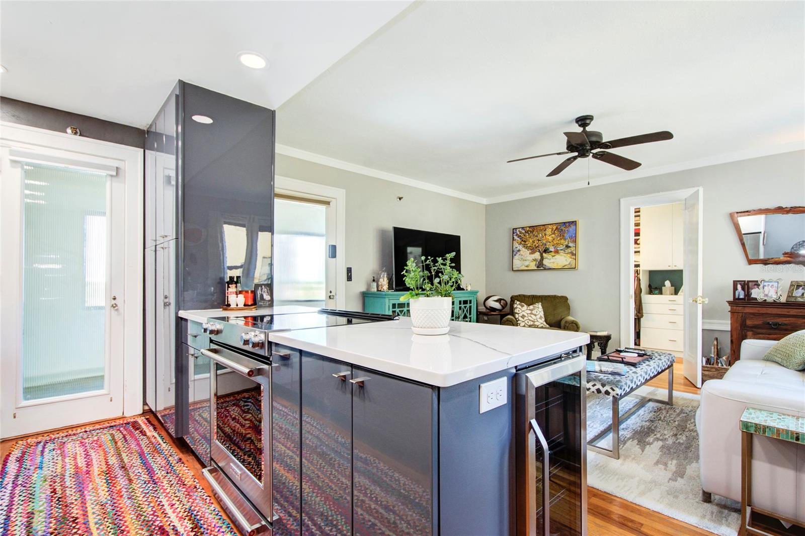 130 4TH AVE N #610, ST PETERSBURG, FL, 33701
