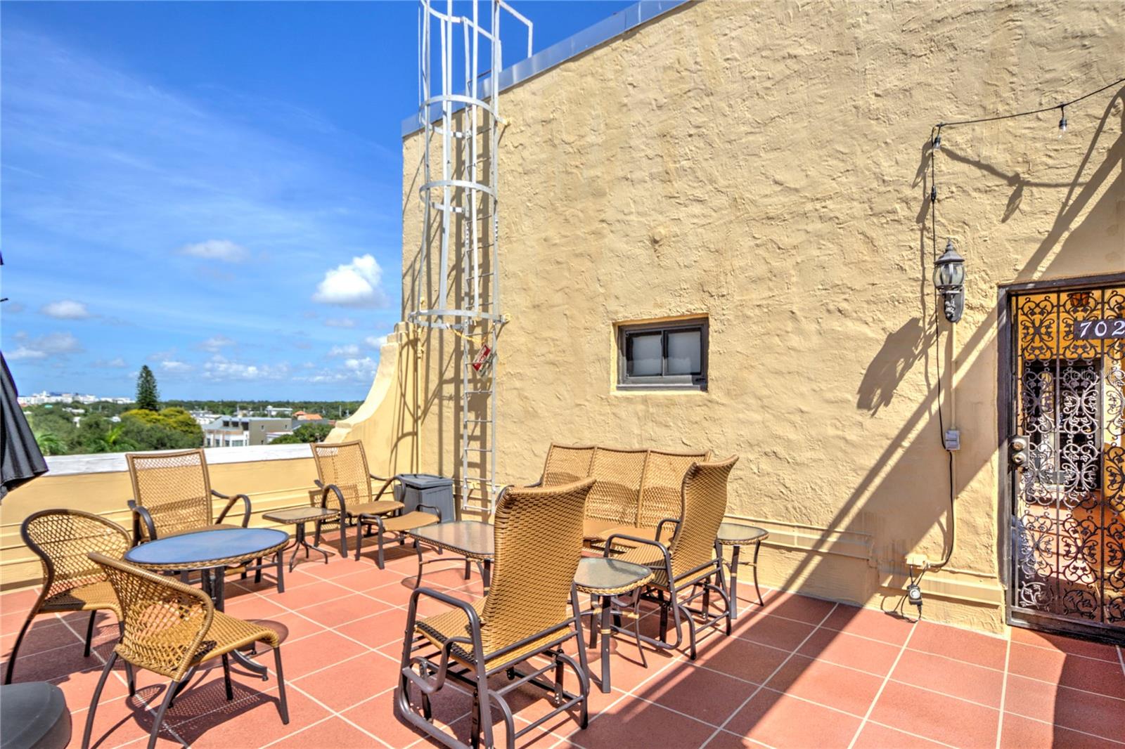 130 4TH AVE N #610, ST PETERSBURG, FL, 33701