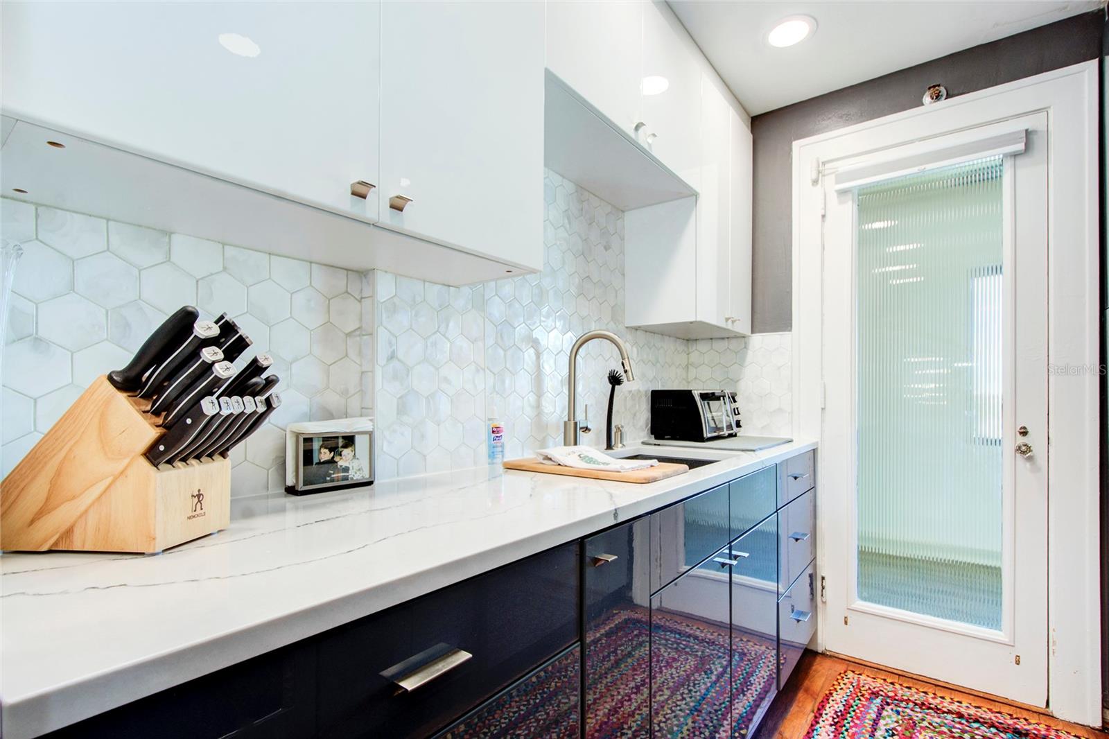 130 4TH AVE N #610, ST PETERSBURG, FL, 33701