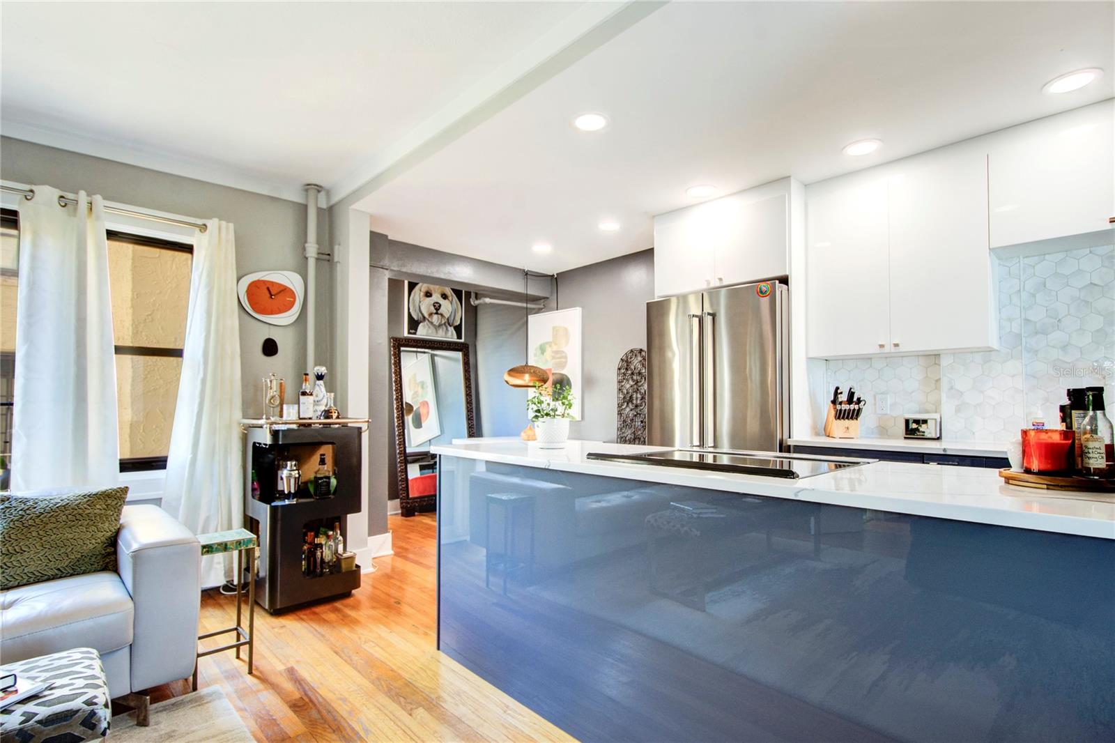130 4TH AVE N #610, ST PETERSBURG, FL, 33701