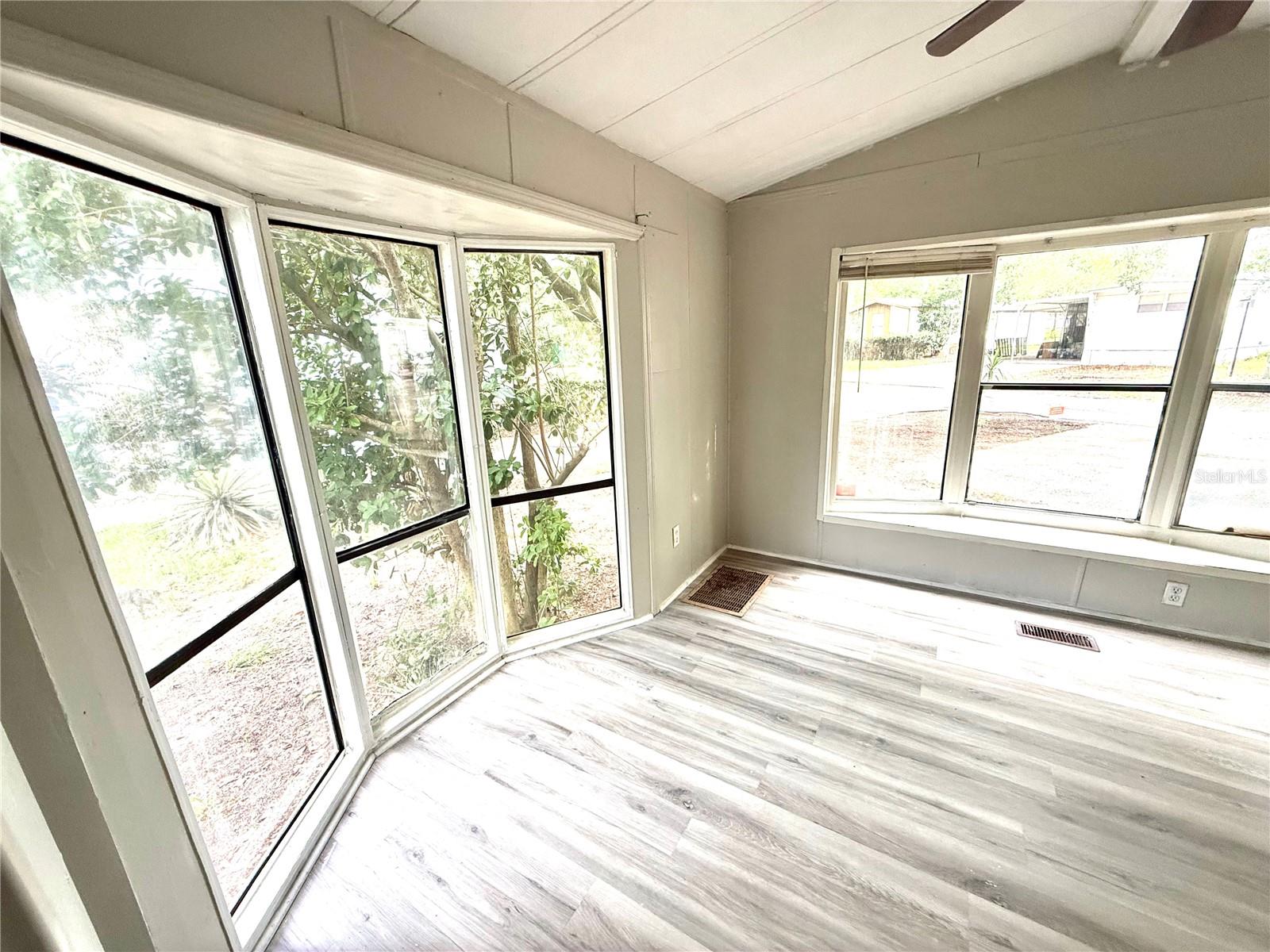 14455 E HIGHWAY 25 E #22, OCKLAWAHA, FL, 32179
