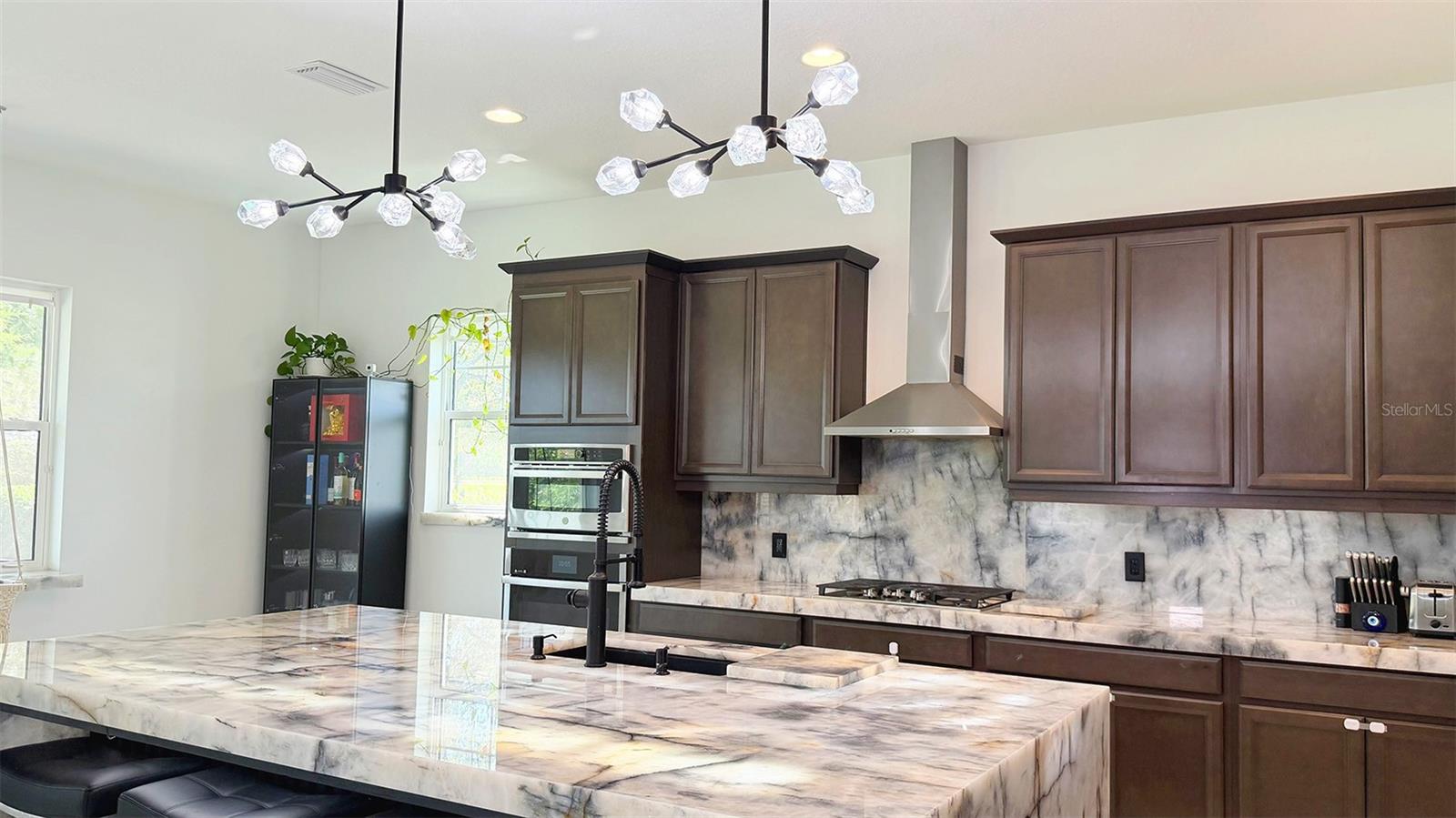8294 GRANDE SHORES DR, SARASOTA, FL, 34240