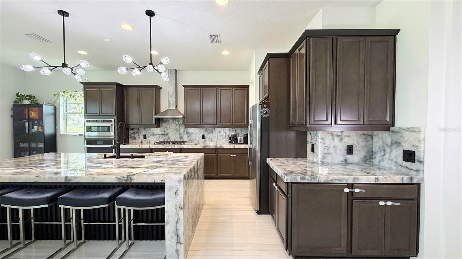 8294 GRANDE SHORES DR, SARASOTA, FL, 34240