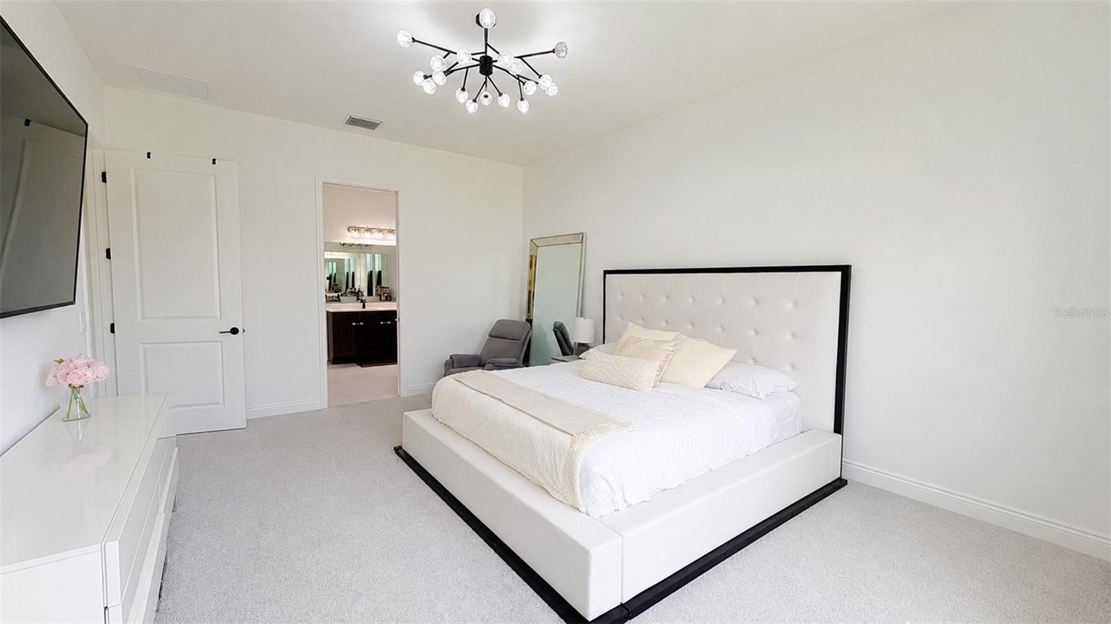 8294 GRANDE SHORES DR, SARASOTA, FL, 34240