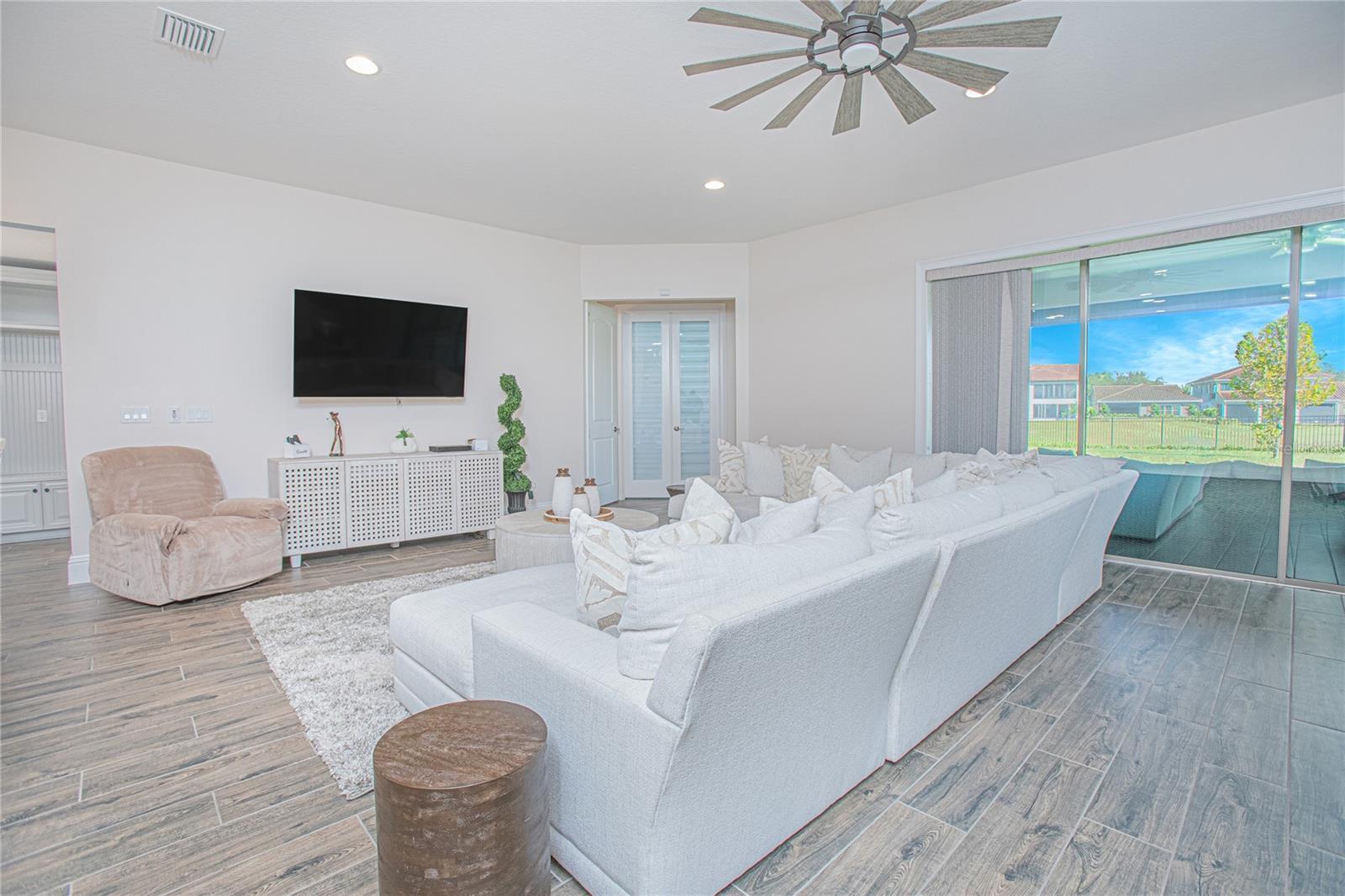 10846 MOBBERLEY CIR, ORLANDO, FL, 32832